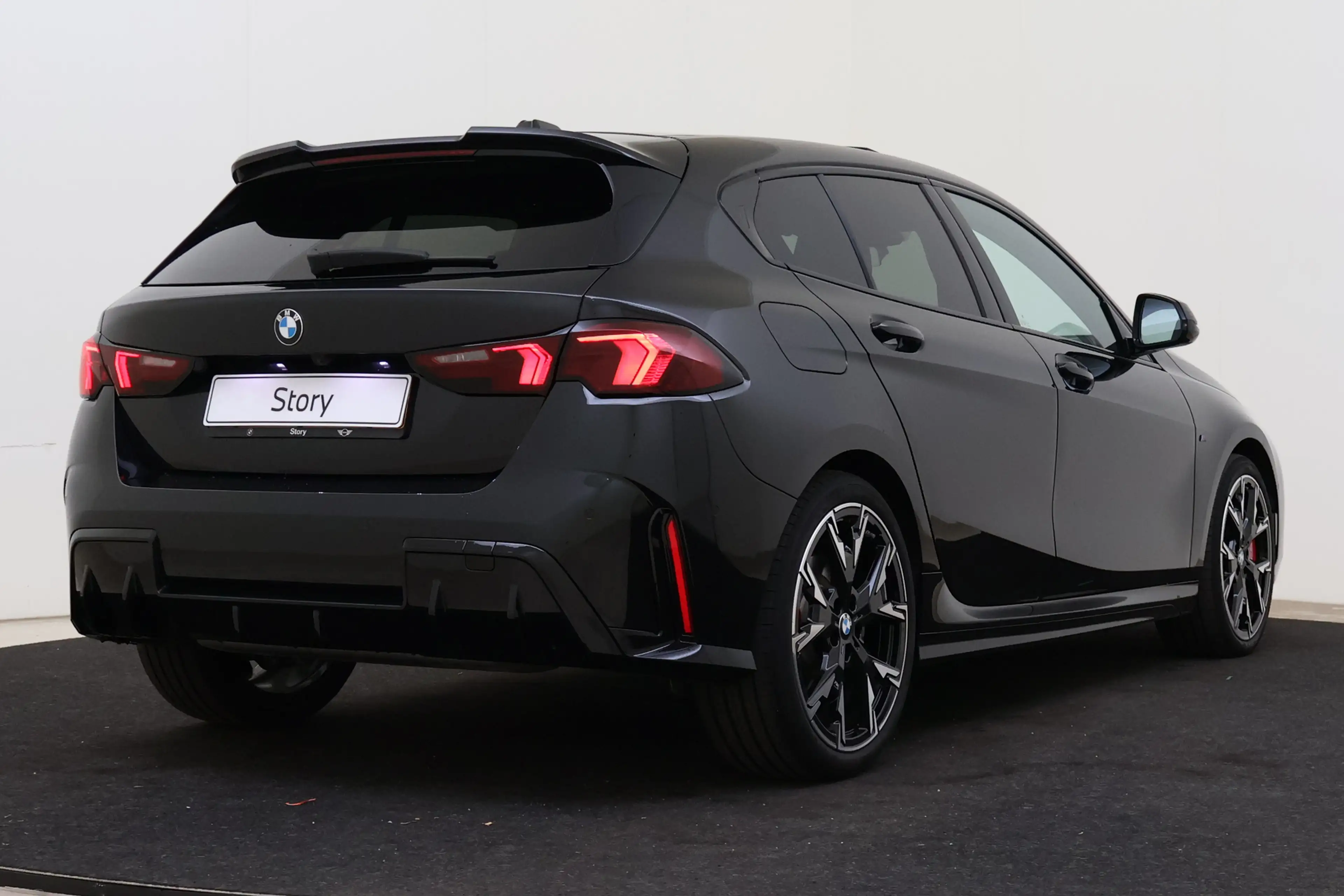 BMW 120 1 Serie M Sport Automaat / Panoramadak / Sportstoe — photo 2