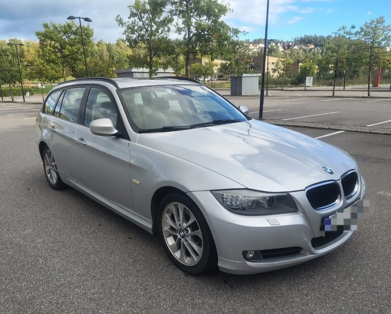 BMW 318 Touring 318d 143 ch Edition Worldline - 2