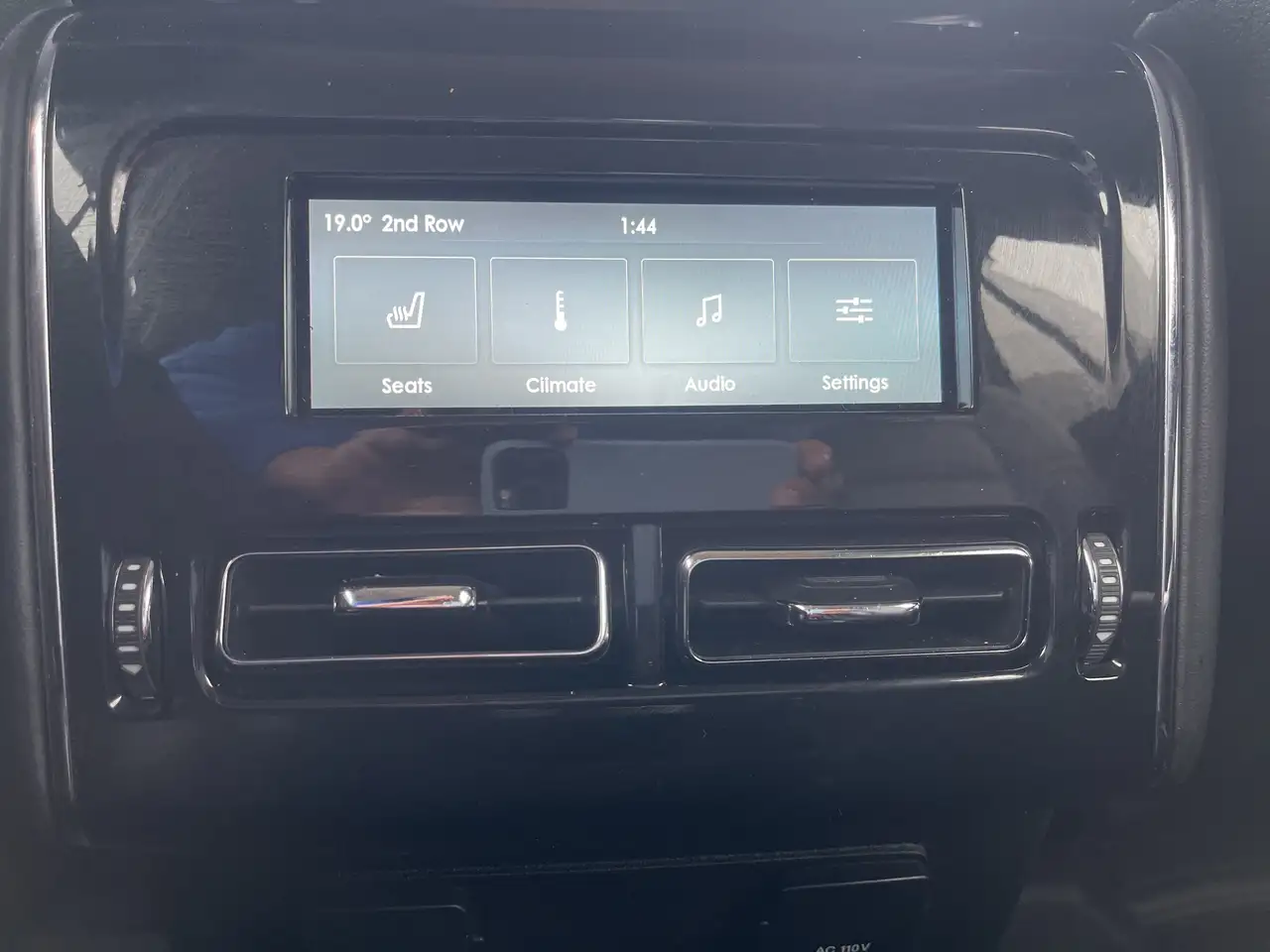 Lincoln Aviator снимка Lincoln Aviator