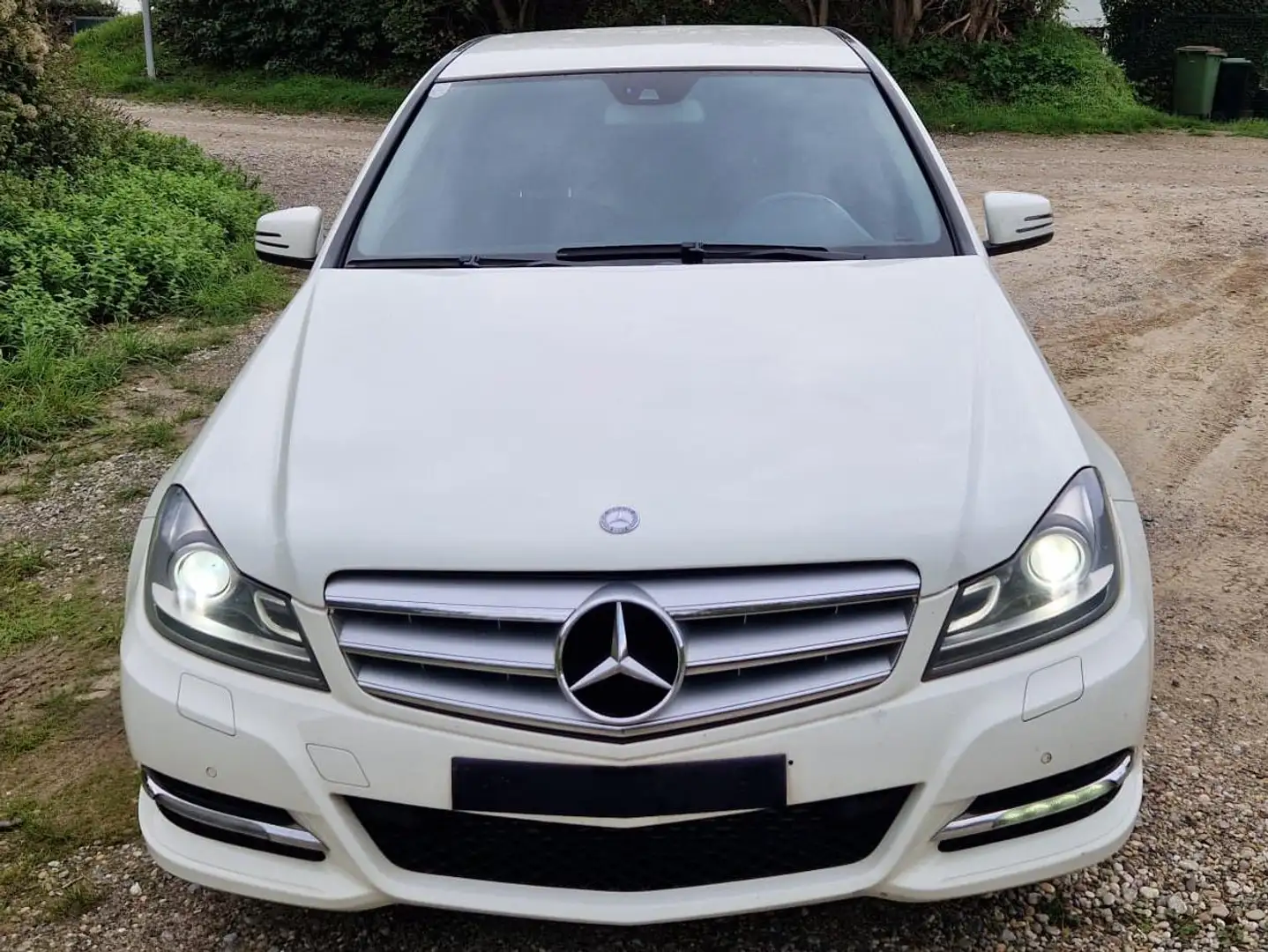 Mercedes-Benz 200 Elegance Weiß - 1