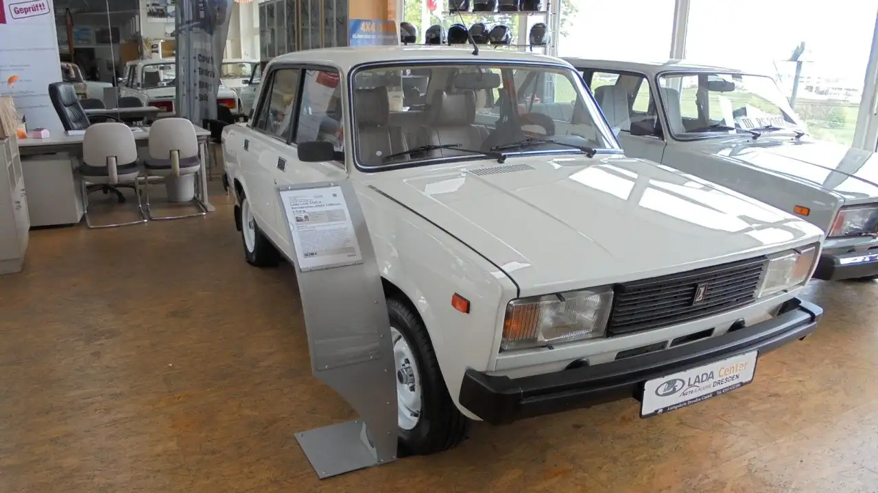 Lada 2105 H-Kennzeichen,AHZV 1,3,4-Gang,Radio,, foto 3