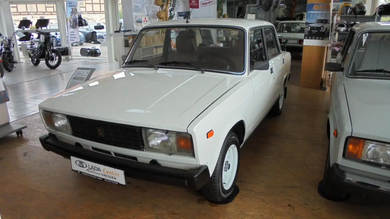 Lada 2105 H-Kennzeichen,AHZV 1,3,4-Gang,Radio,, foto 2