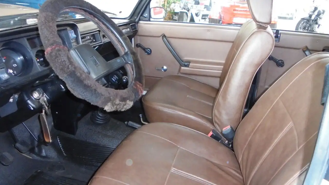 Lada 2105 H-Kennzeichen,AHZV 1,3,4-Gang,Radio,, foto 11