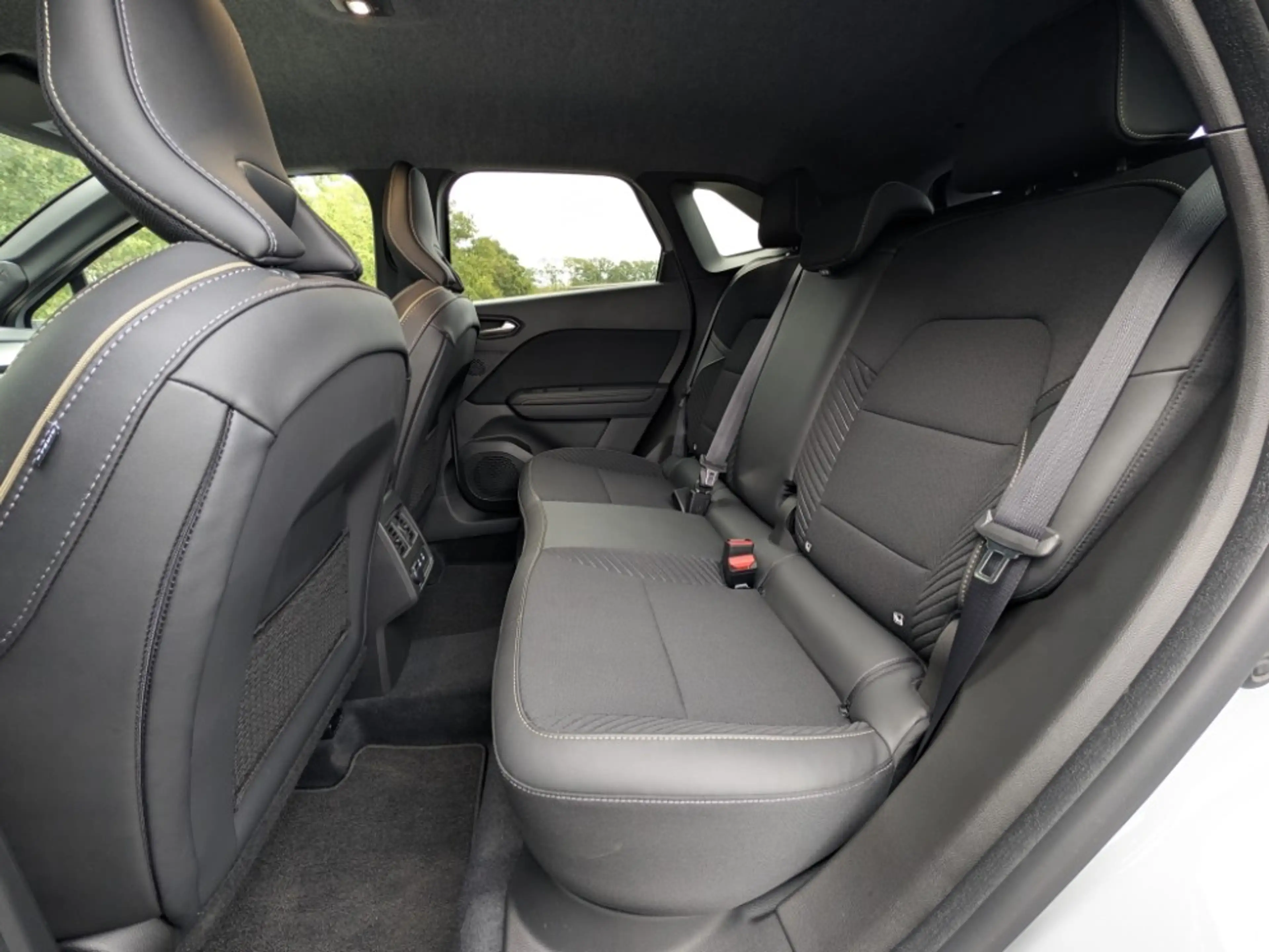 Renault Symbioz 1.8 E-Tech Hybrid | Stuur- stoelverw. | ACC | Navi — photo 5