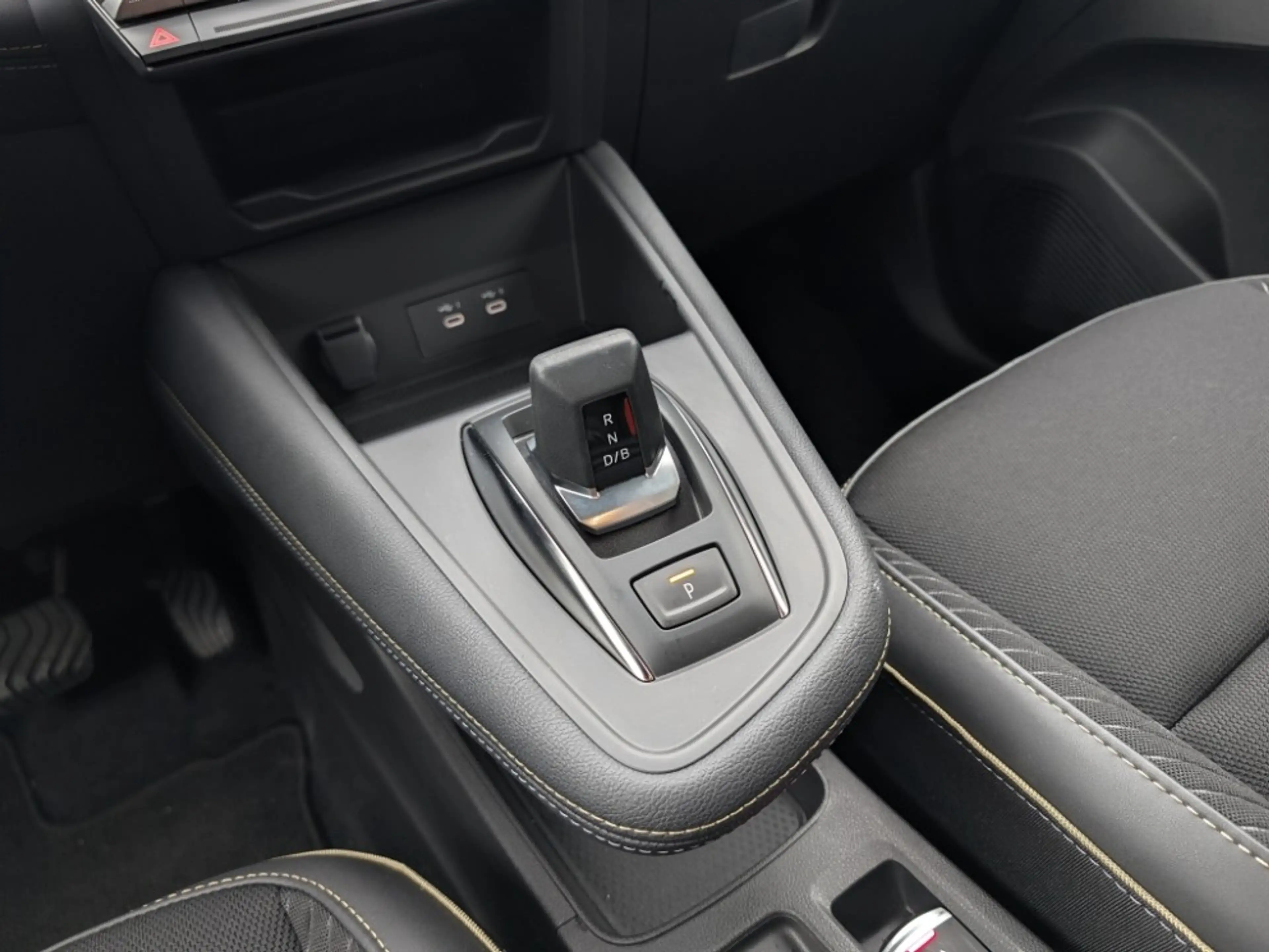 Renault Symbioz 1.8 E-Tech Hybrid | Stuur- stoelverw. | ACC | Navi — photo 9