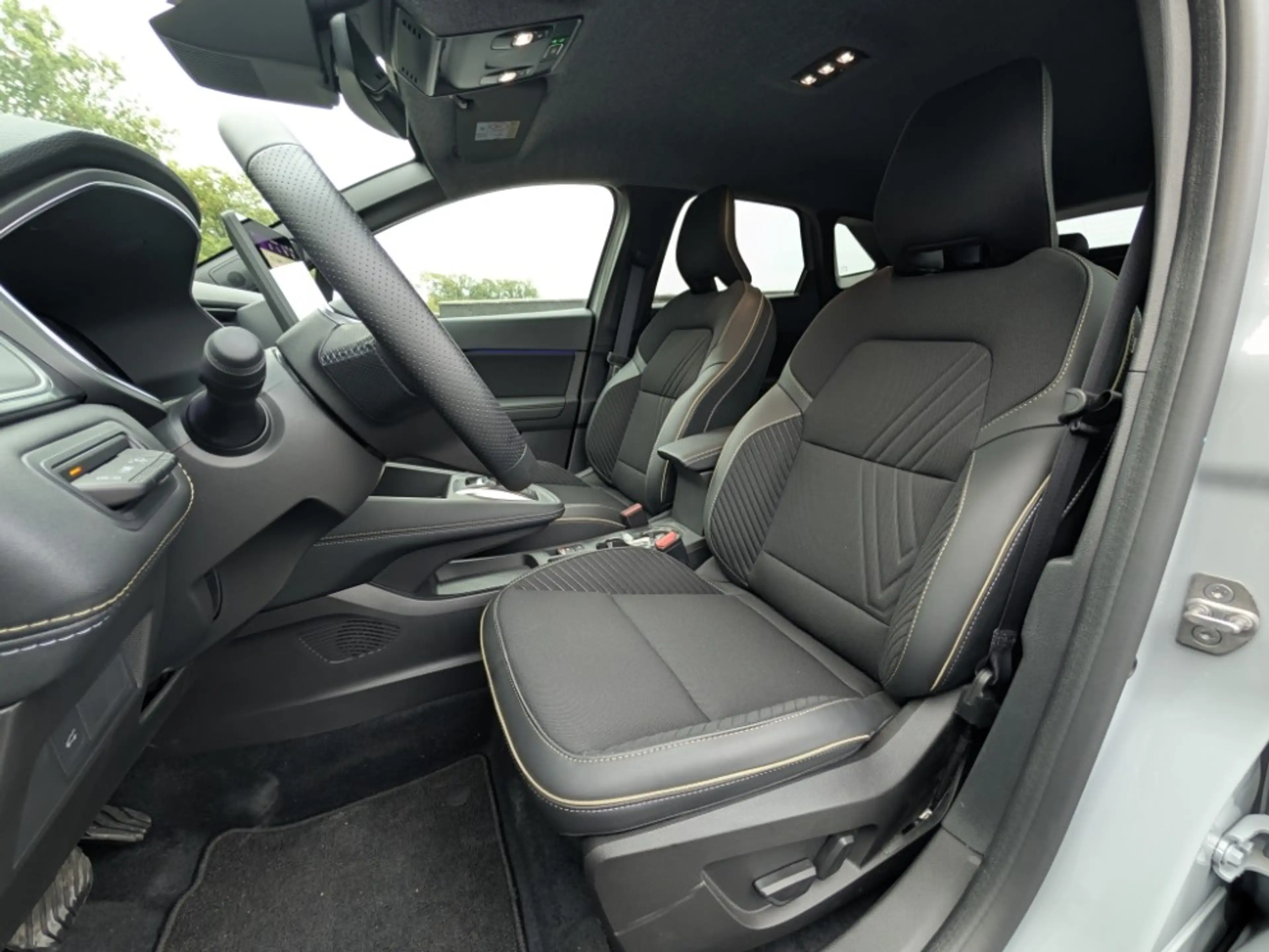 Renault Symbioz 1.8 E-Tech Hybrid | Stuur- stoelverw. | ACC | Navi — photo 4