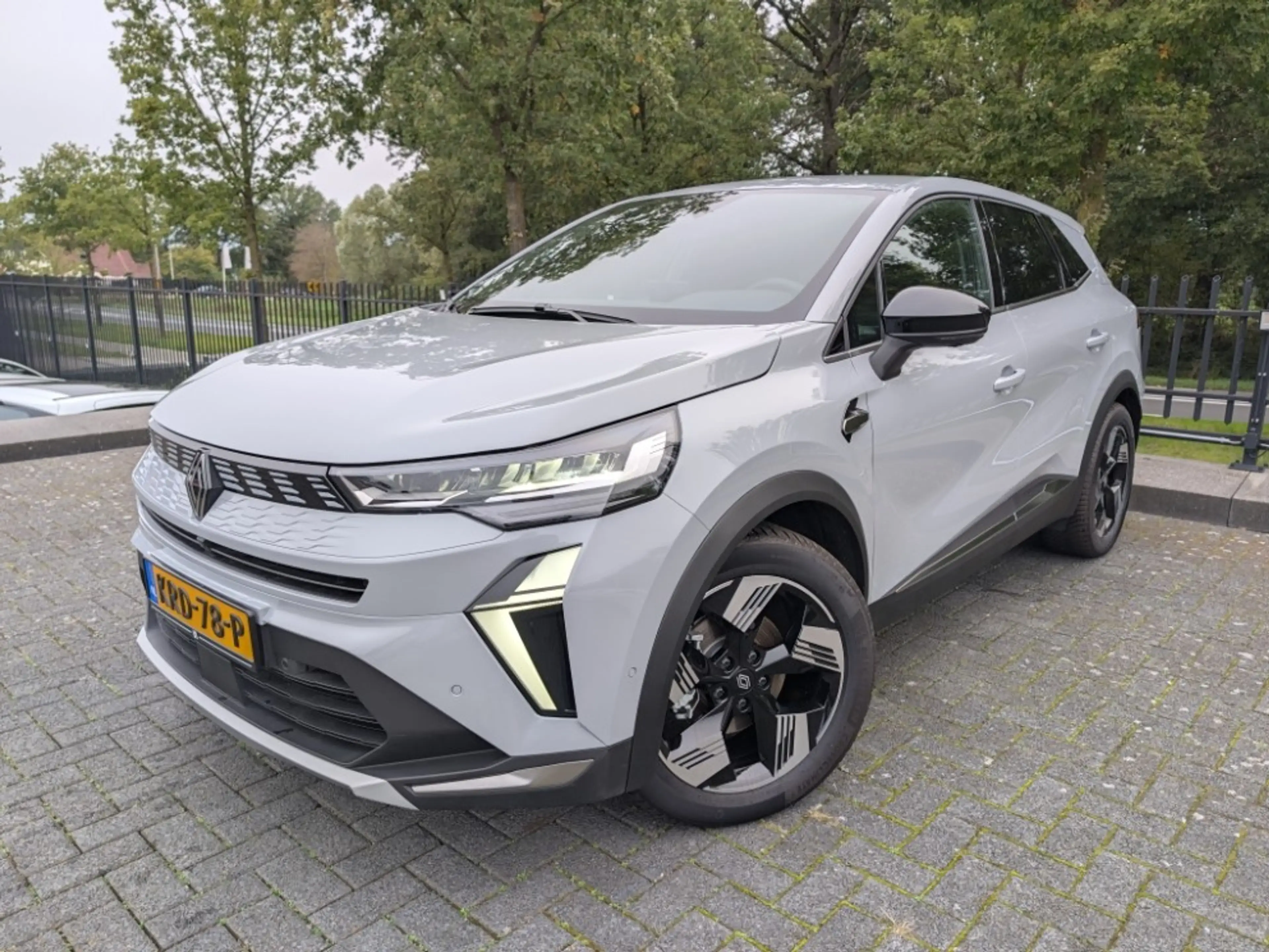 Renault Symbioz 1.8 E-Tech Hybrid | Stuur- stoelverw. | ACC | Navi