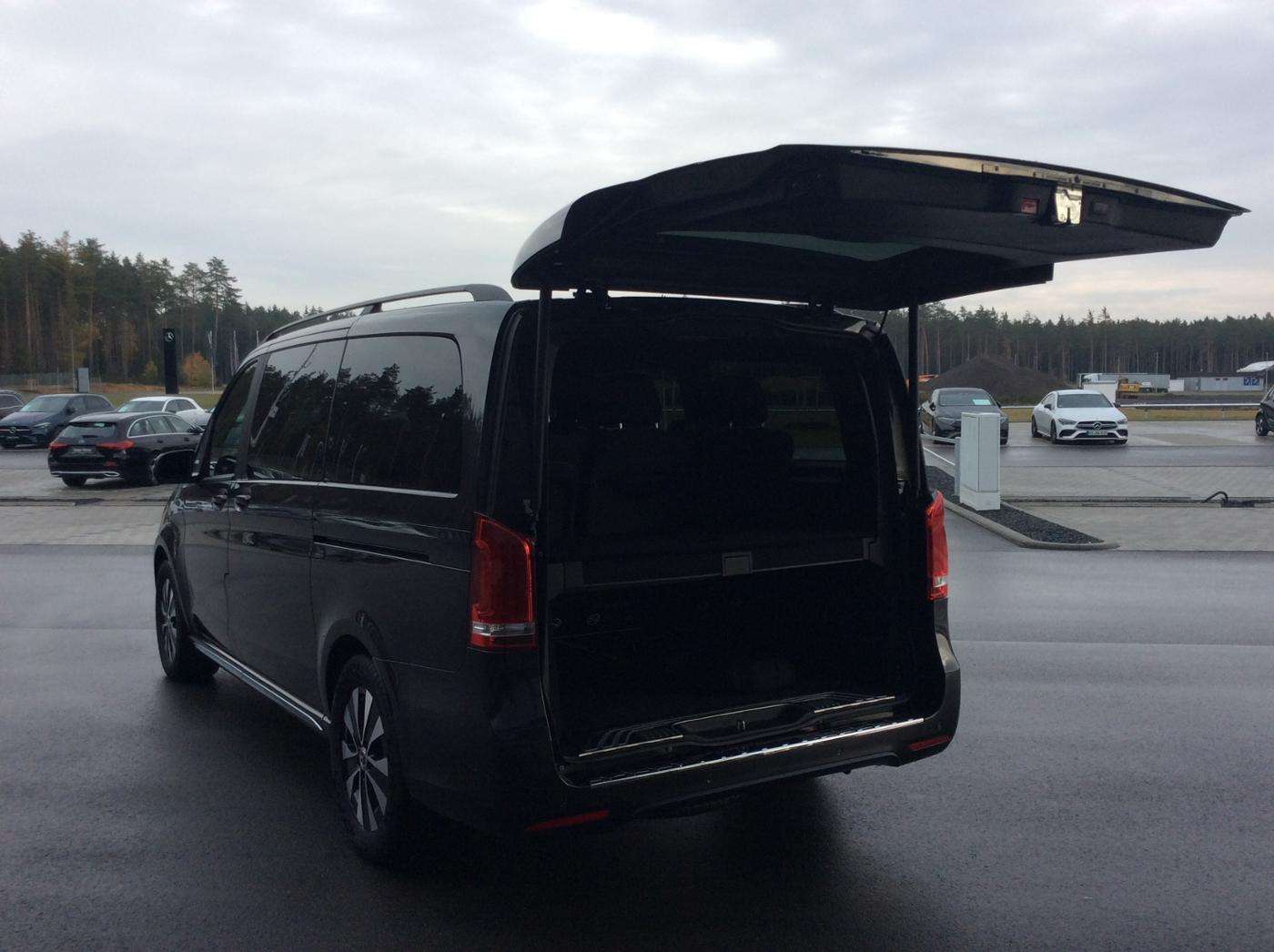 Mercedes-Benz EQV 300