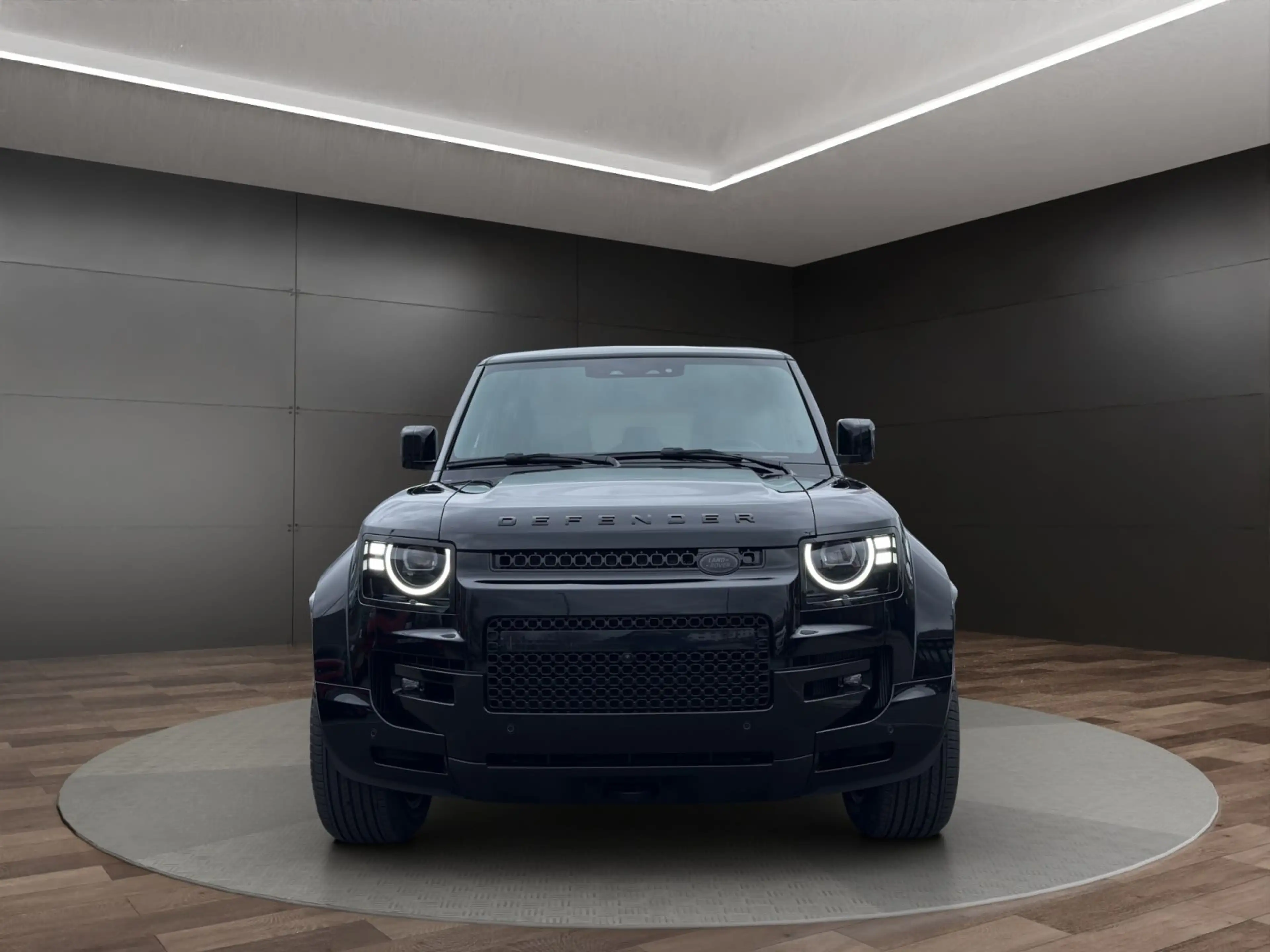 Land Rover Defender 110 P635 OCTA Black Edition elek. AHK — photo 5