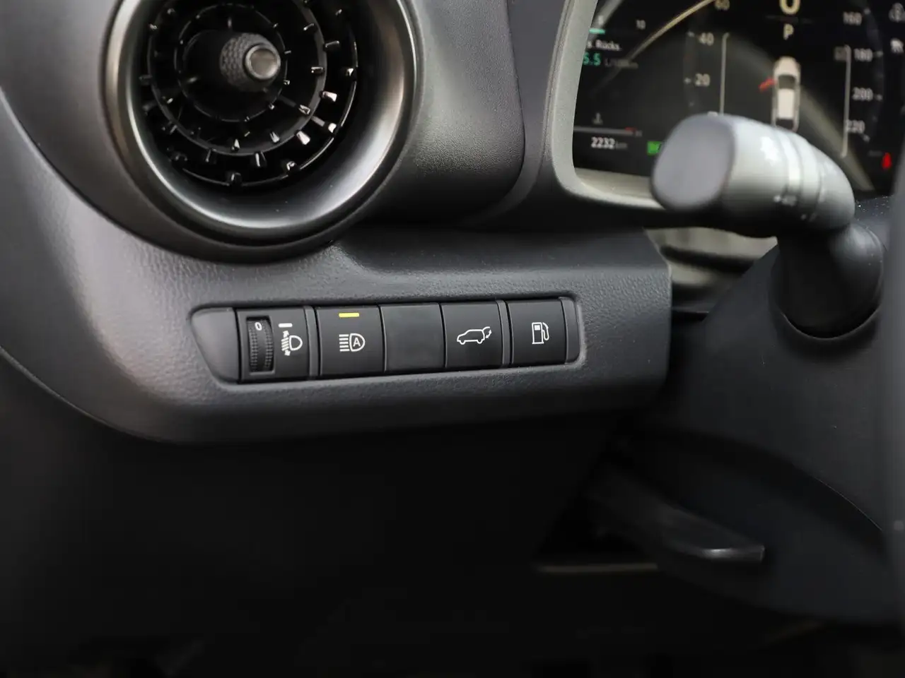 Toyota C-HR Teamplayer 1.8 Hybrid NAVI SHZ PDC KLIMA BT, миниатюра 11