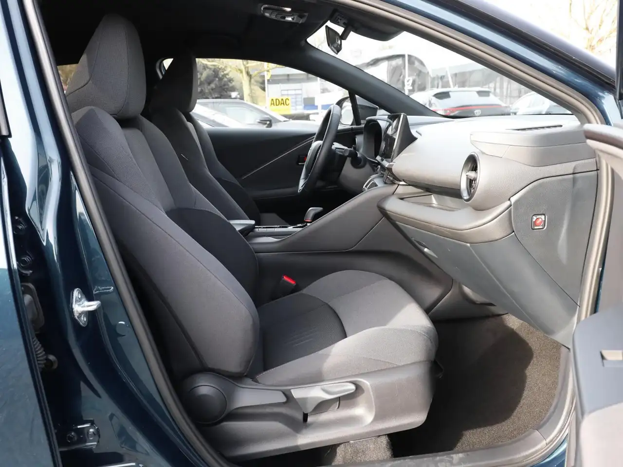Toyota C-HR Teamplayer 1.8 Hybrid NAVI SHZ PDC KLIMA BT, миниатюра 5