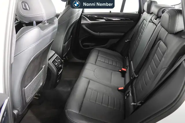 BMW X3 view 16