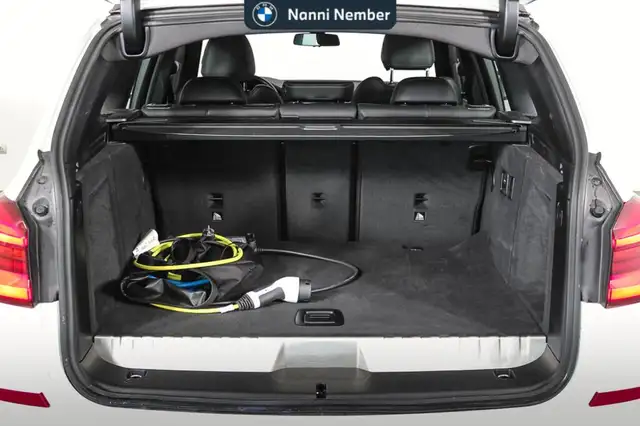 BMW X3 view 21
