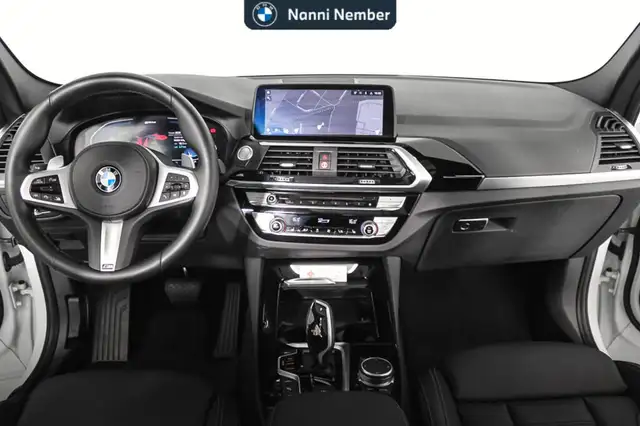 BMW X3 view 11