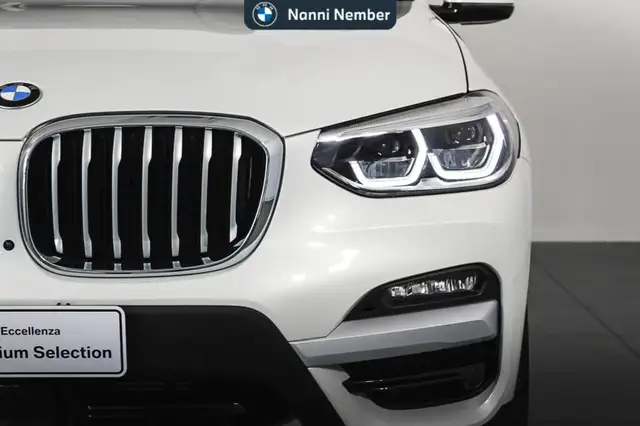BMW X3 view 5