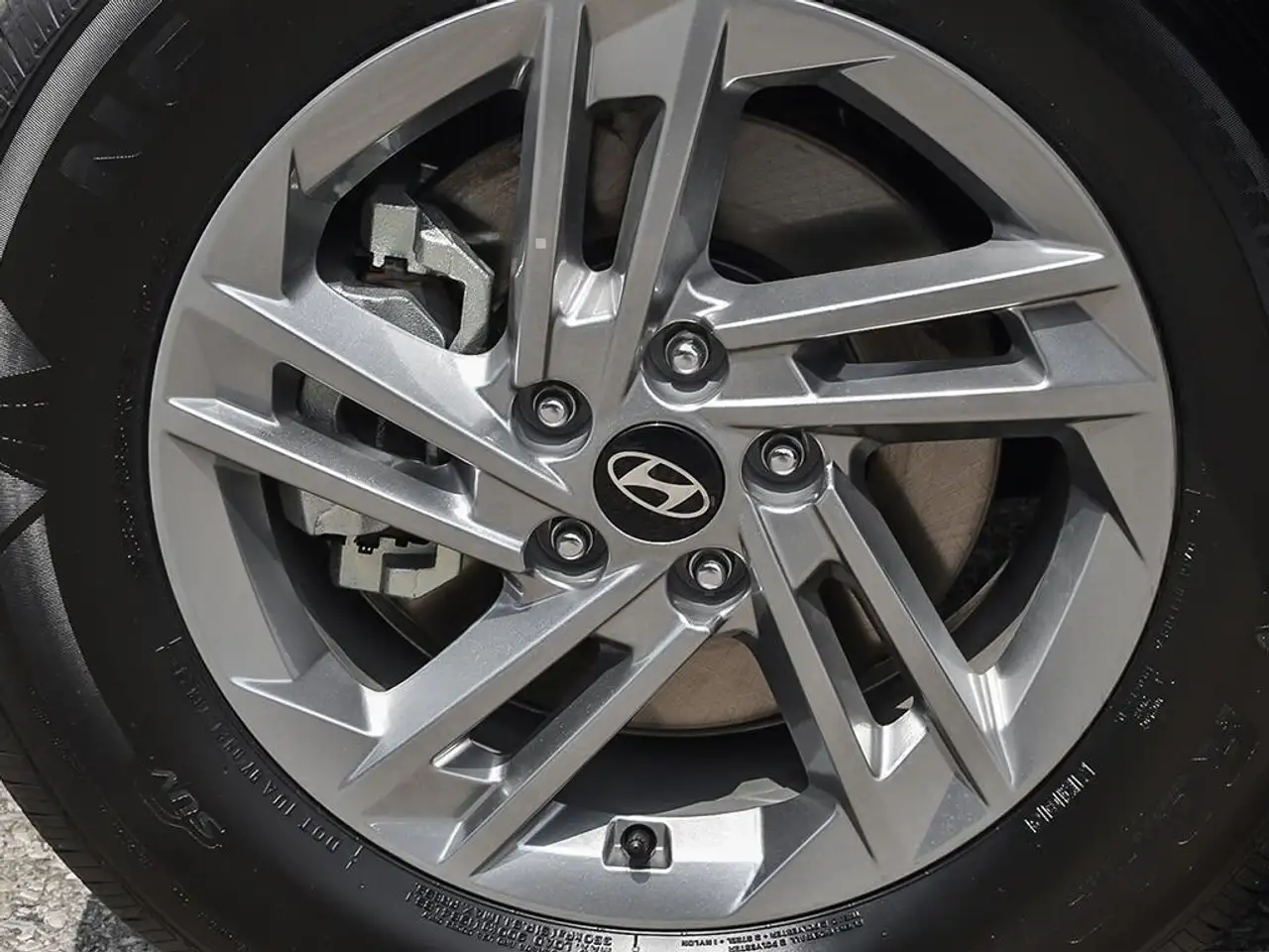Hyundai TUCSON photo Hyundai TUCSON