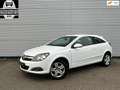 Opel Astra GTC 1.6 Executive / Airco / Cruise / PDC / Volledi Wit - thumbnail 1