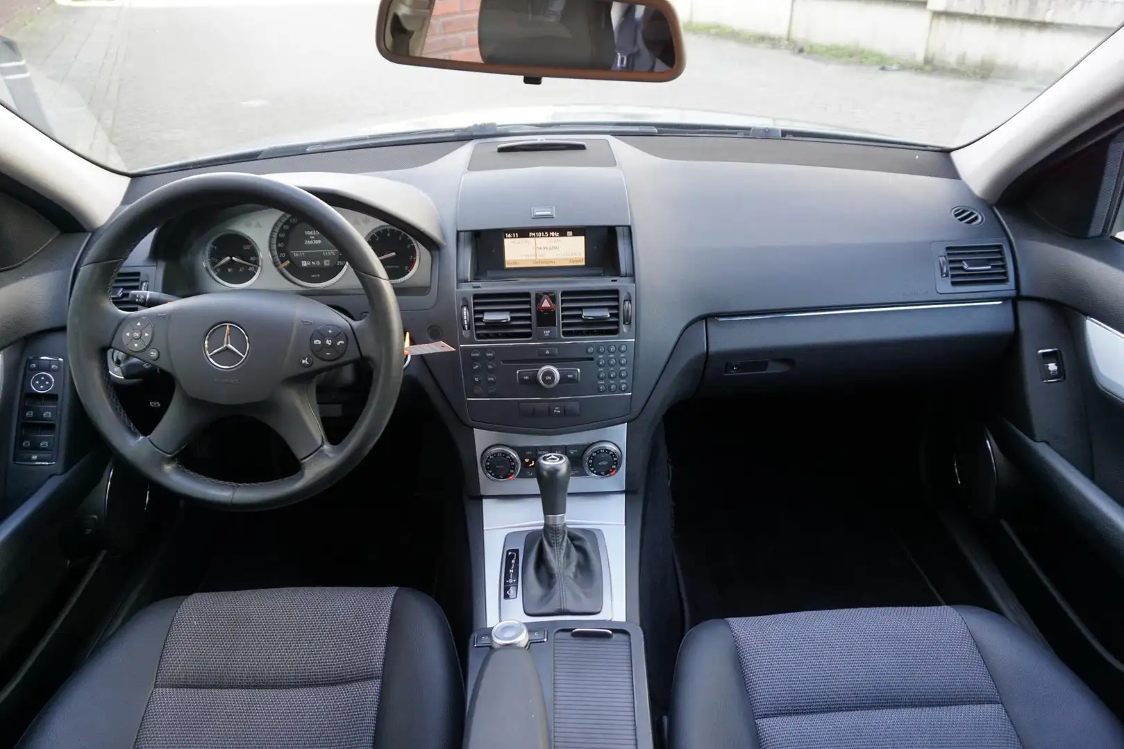 Mercedes-Benz C 180 K Avantgarde 2e Eigenaar/Dealer onderhouden. Grijs - 2