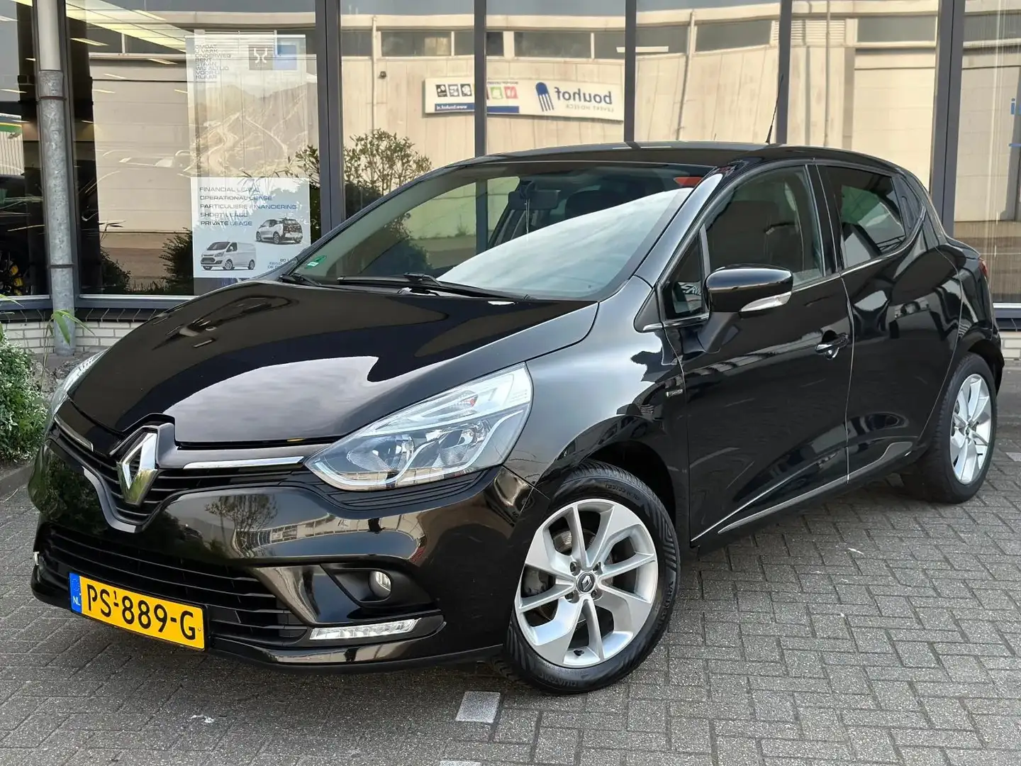 Renault Clio 0.9 TCe Limited / Ketting is vervangen Zwart - 1