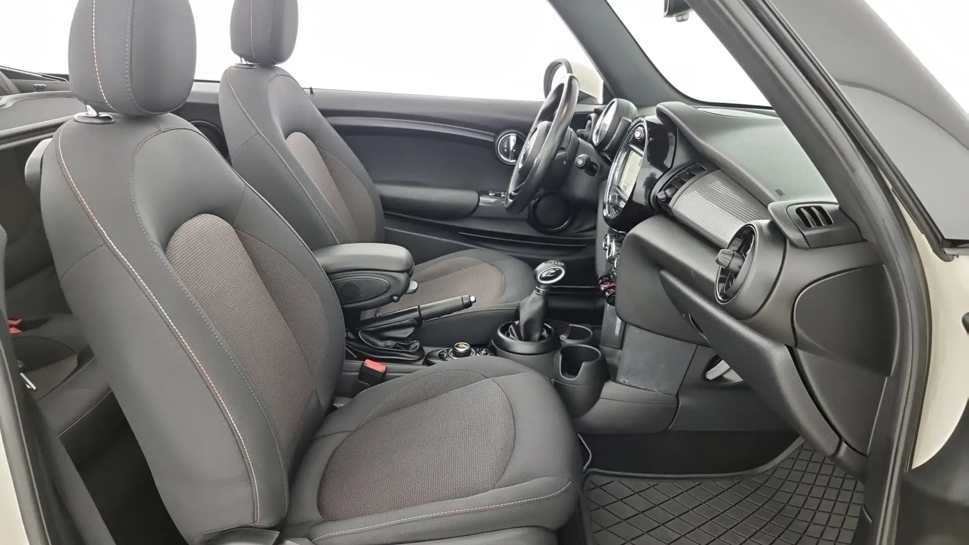 MINI Cooper Cabrio 1.5 Cooper Cabrio Automatica Weiß - 2