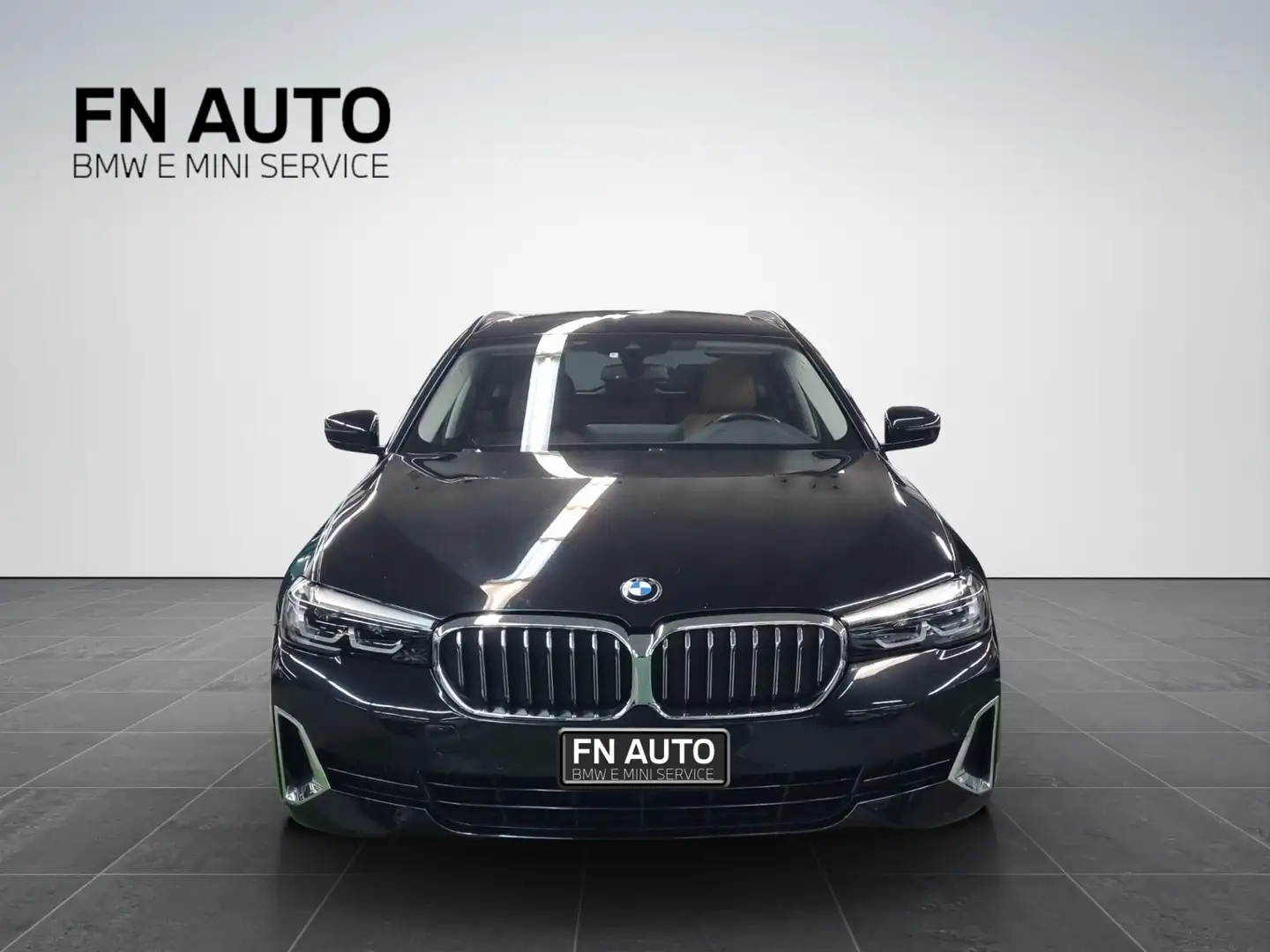 BMW 520 520d 48V Touring Luxury Noir - 2