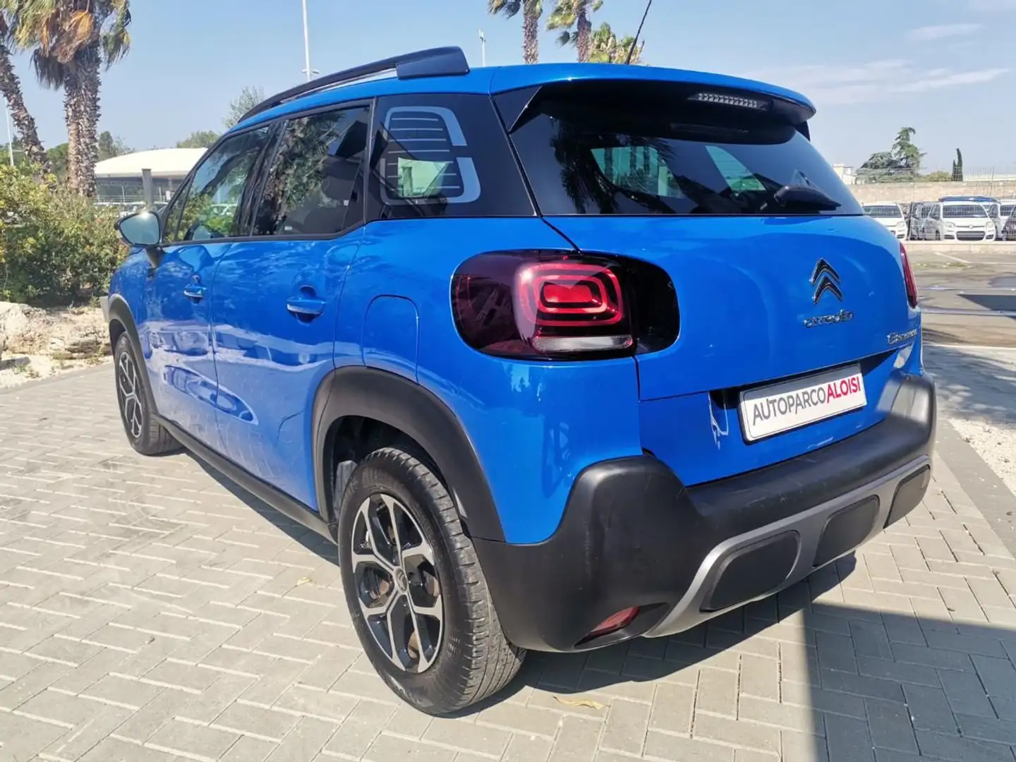 Citroen C3 Aircross BlueHDi 110 S&S Shine Blau - 2