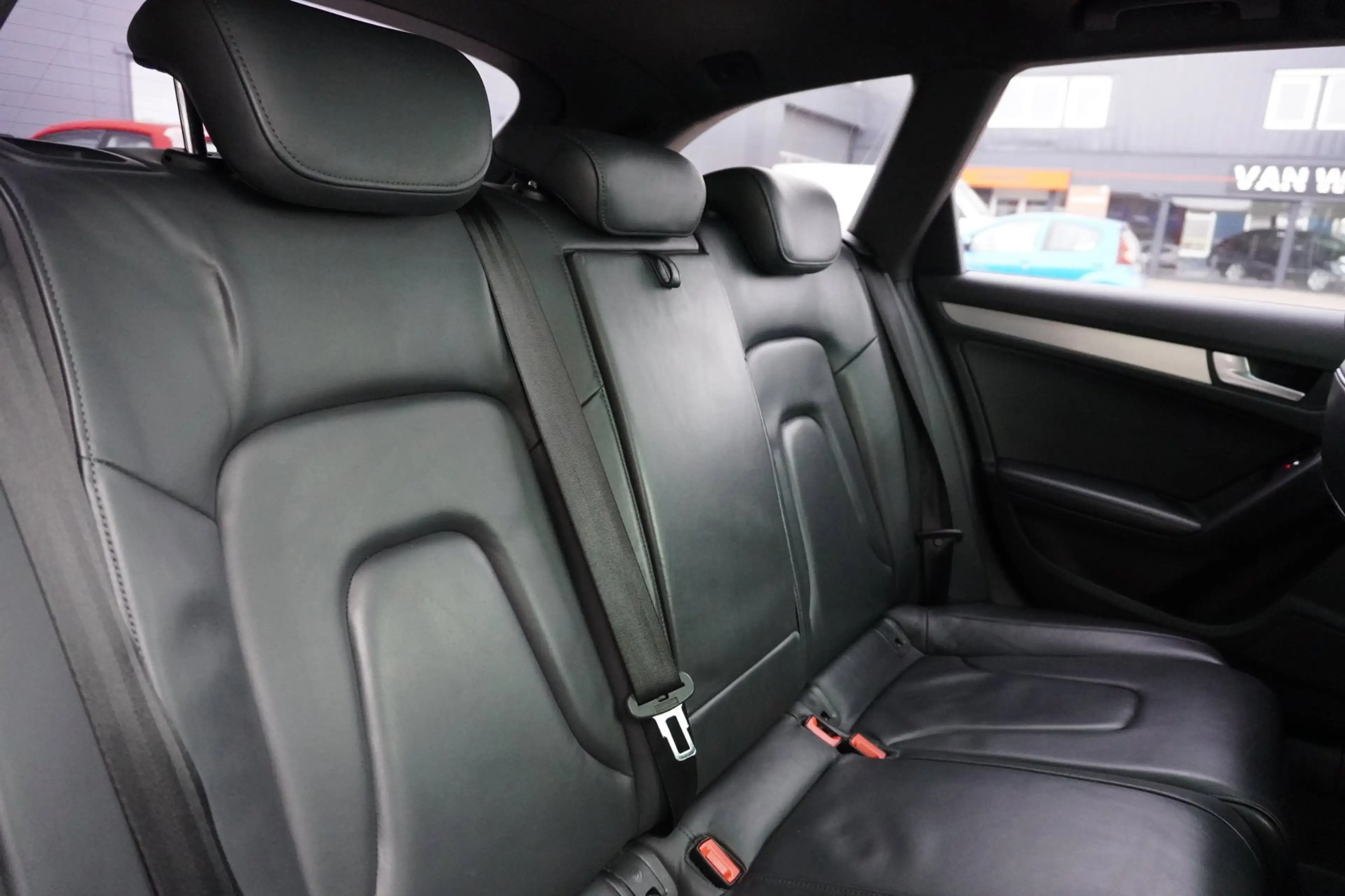 Audi A4 Avant 1.8 TFSI S Edition Automaat | Airco | Naviga — photo 14
