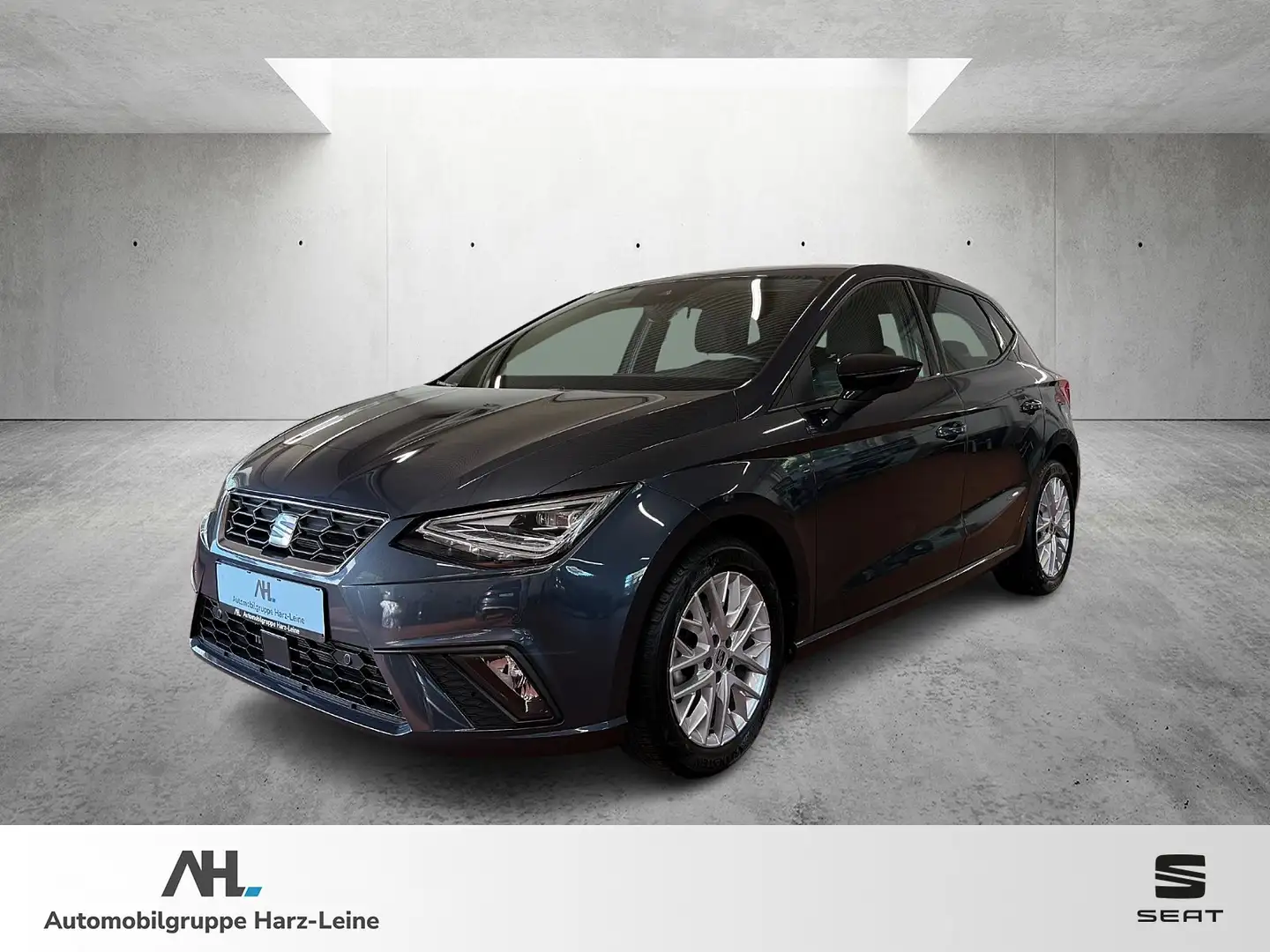 SEAT Ibiza 1.0 TSI FR DSG LED Navi ACC RFK PDC Grau - 1
