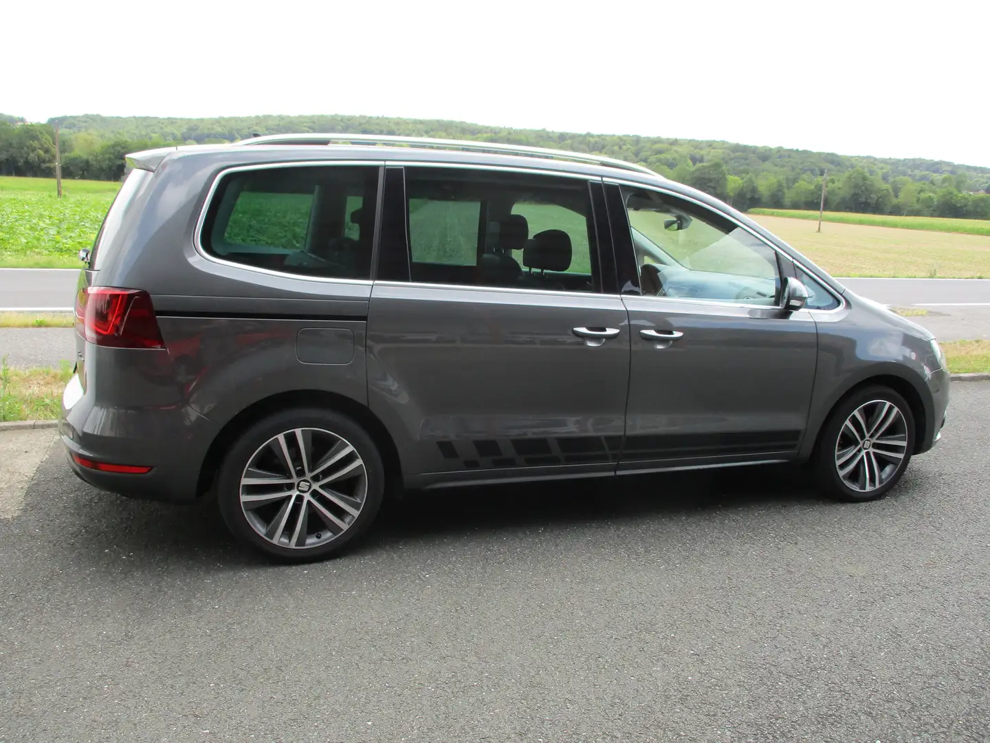SEAT Alhambra FR-Line DSG Grau - 1