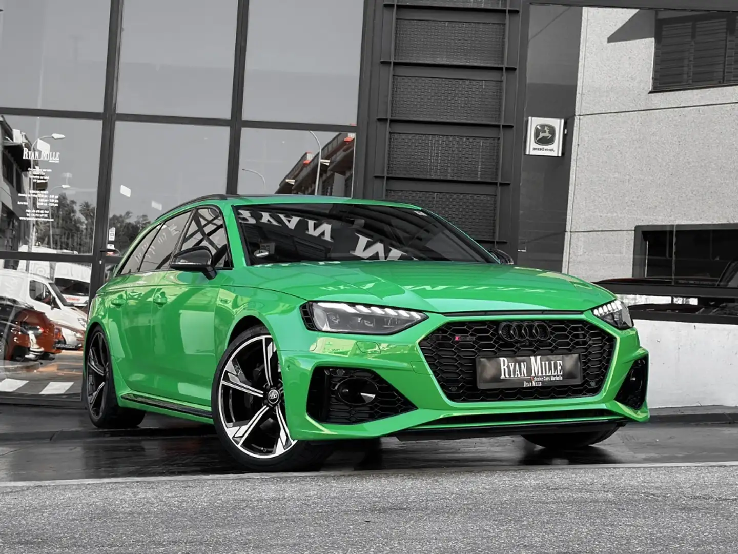 Audi RS4 Avant TFSI Competition plus quattro tiptronic Verde - 1