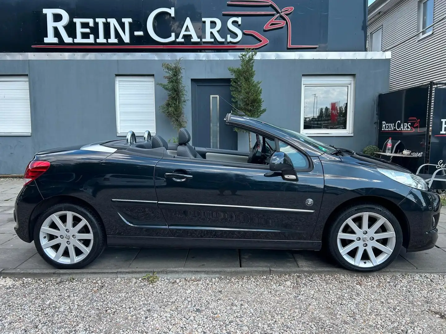 Peugeot 207 CC 1.6 Cabrio RolandGarros/NAV/SHZ/LEDER/PDC Zwart - 2