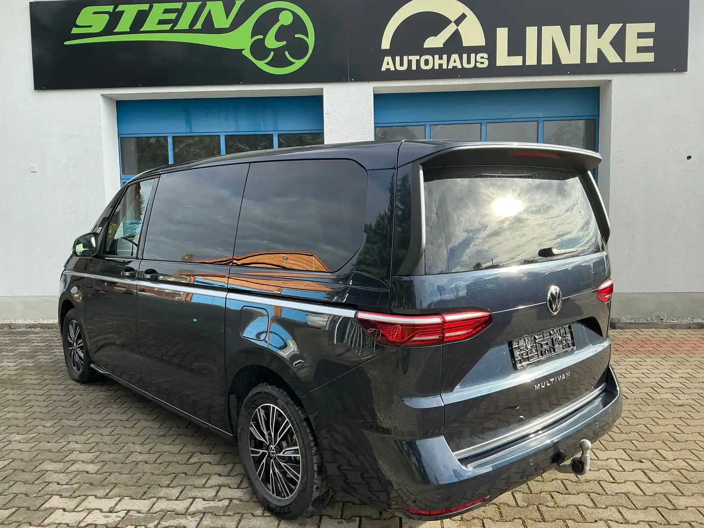 Volkswagen T7 Multivan Multivan 2,0 TDI LÜ Style Leder Massage Bett Blau - 2