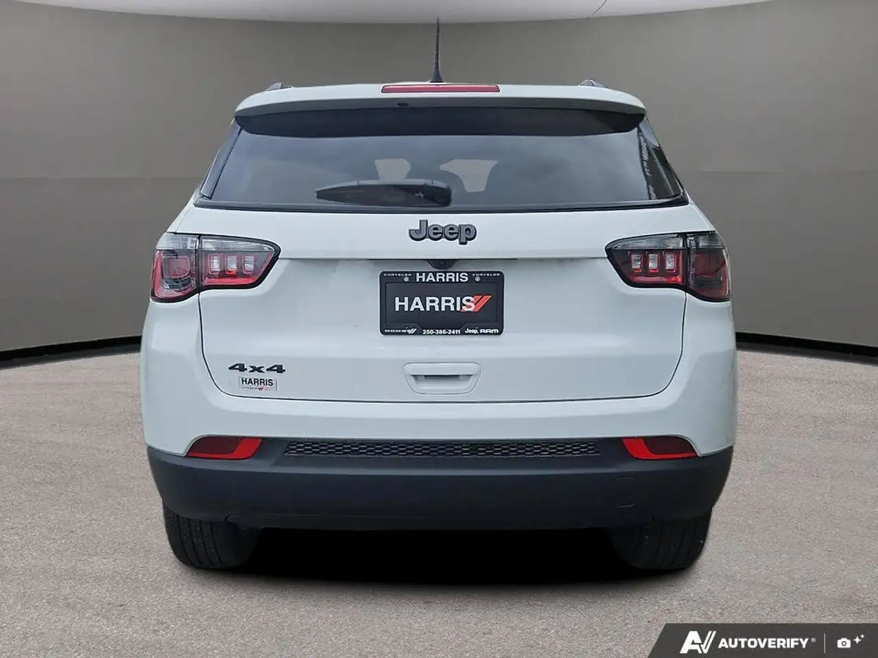 Jeep Compass photo Jeep Compass