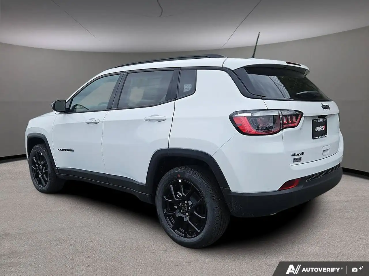 Jeep Compass photo Jeep Compass