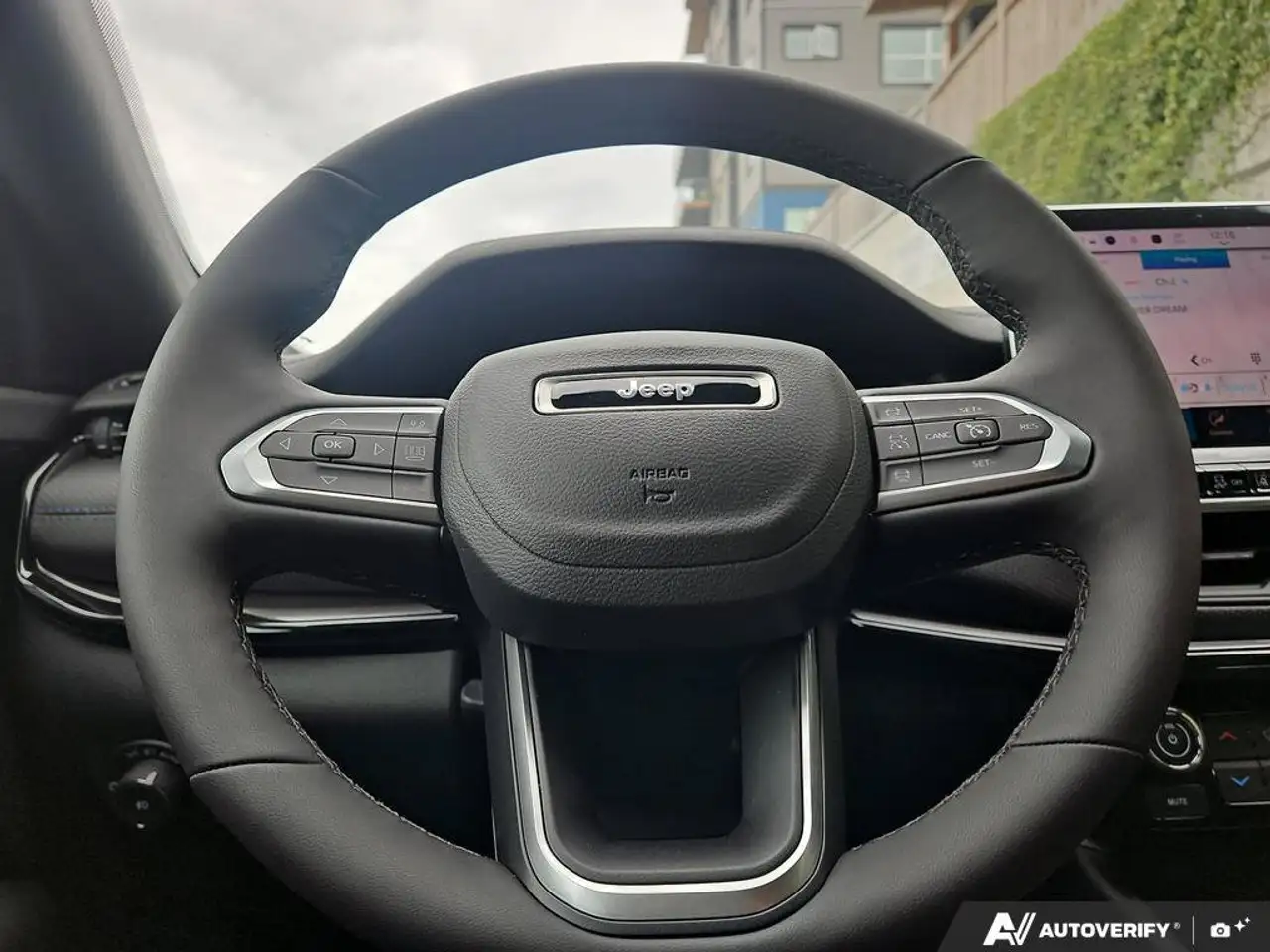 Jeep Compass photo Jeep Compass