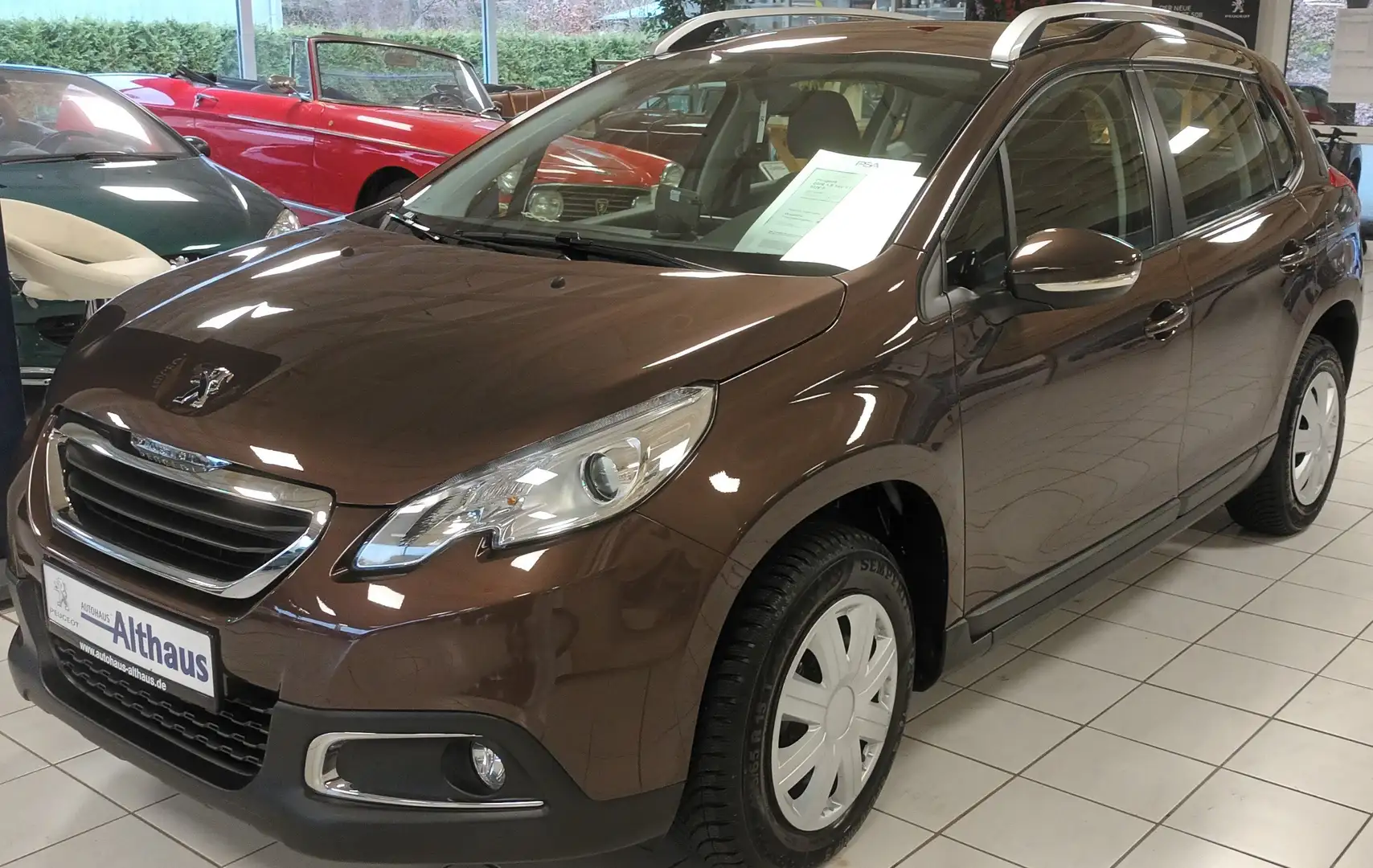 Peugeot 2008 1.6 Active 120 TVi Sommer/Winterräder,1. Hand Brun - 1