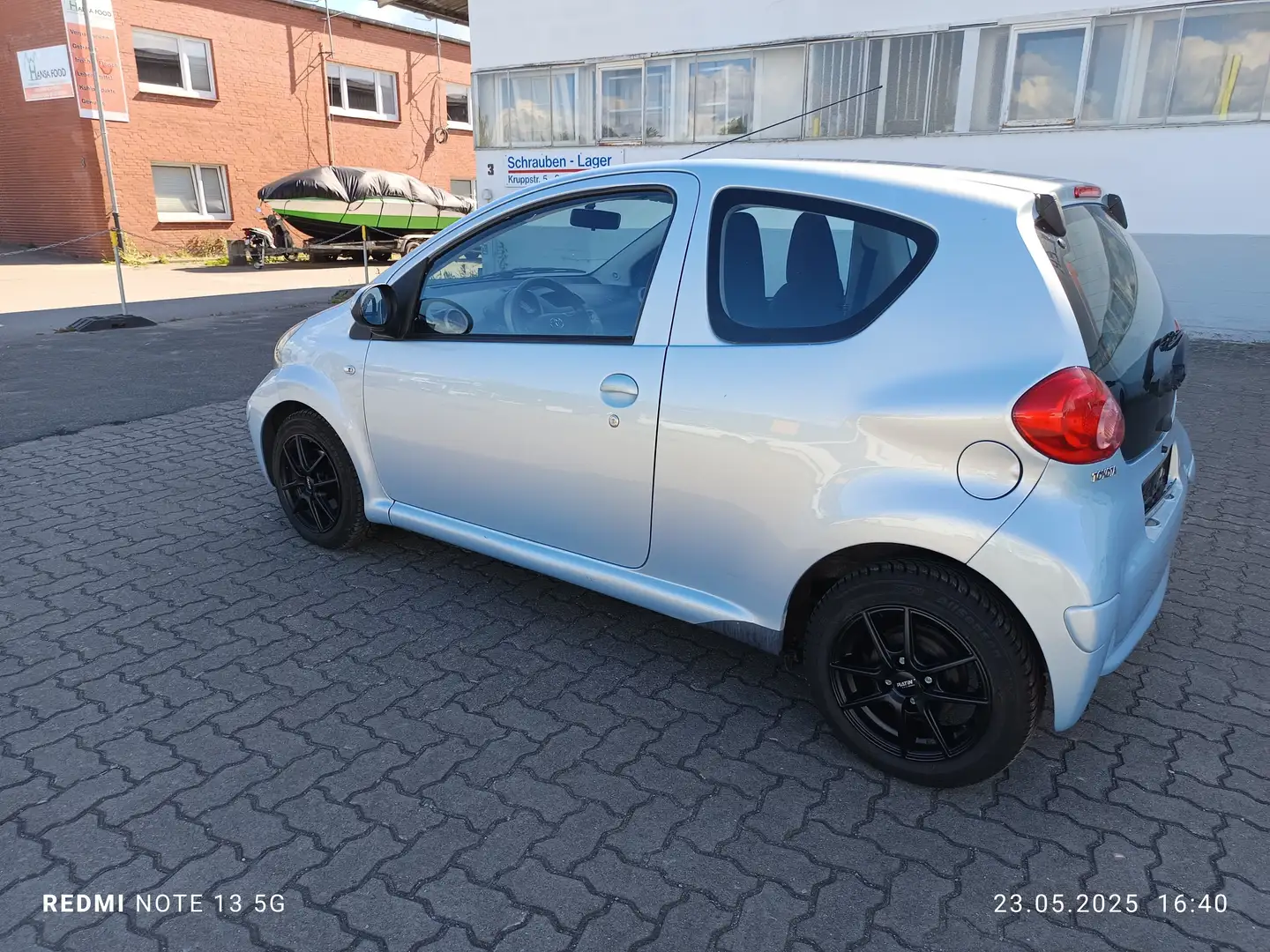 Toyota Aygo City Silver - 2