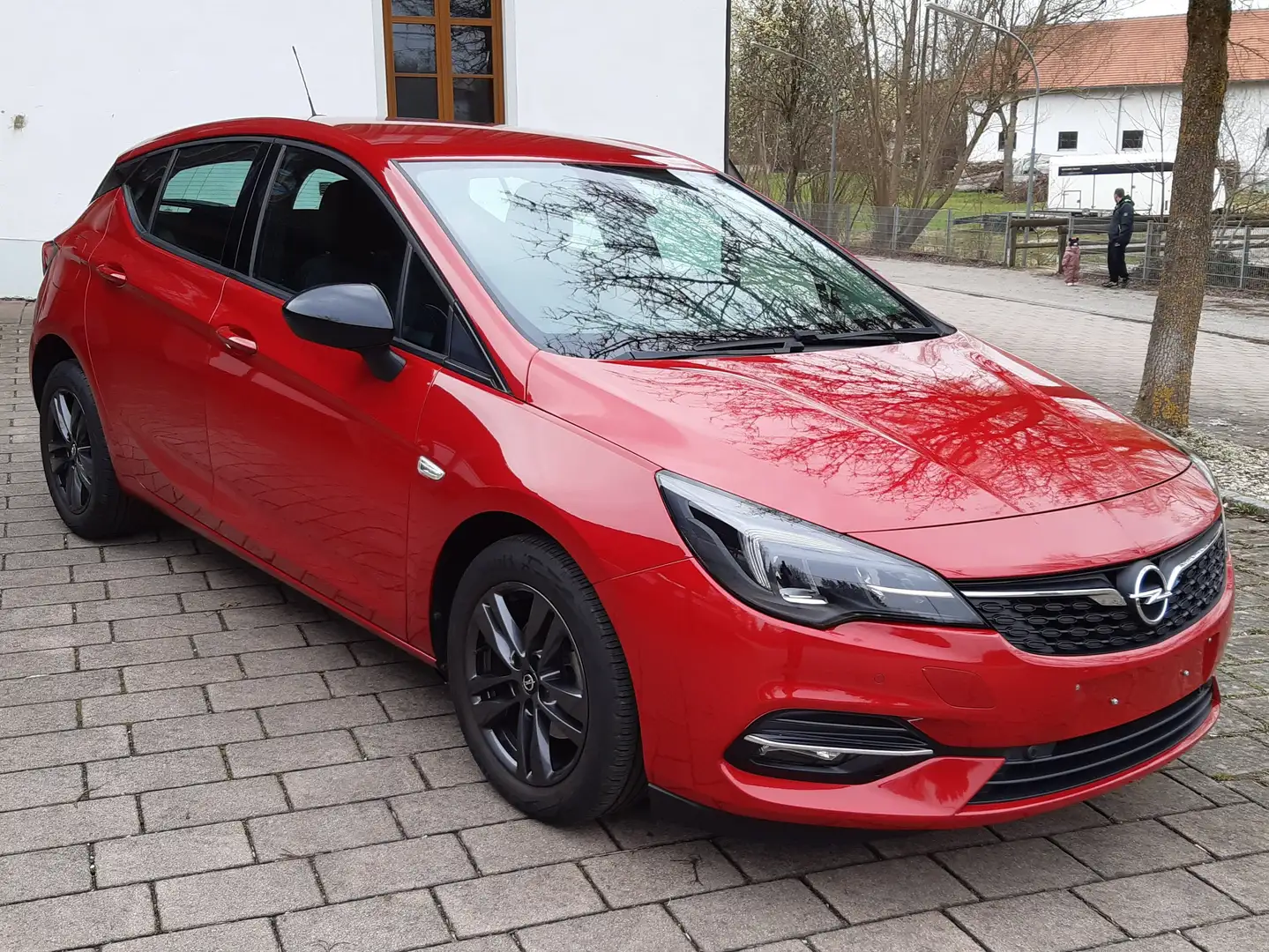 Opel Astra Elegance Start/Stop Czerwony - 1