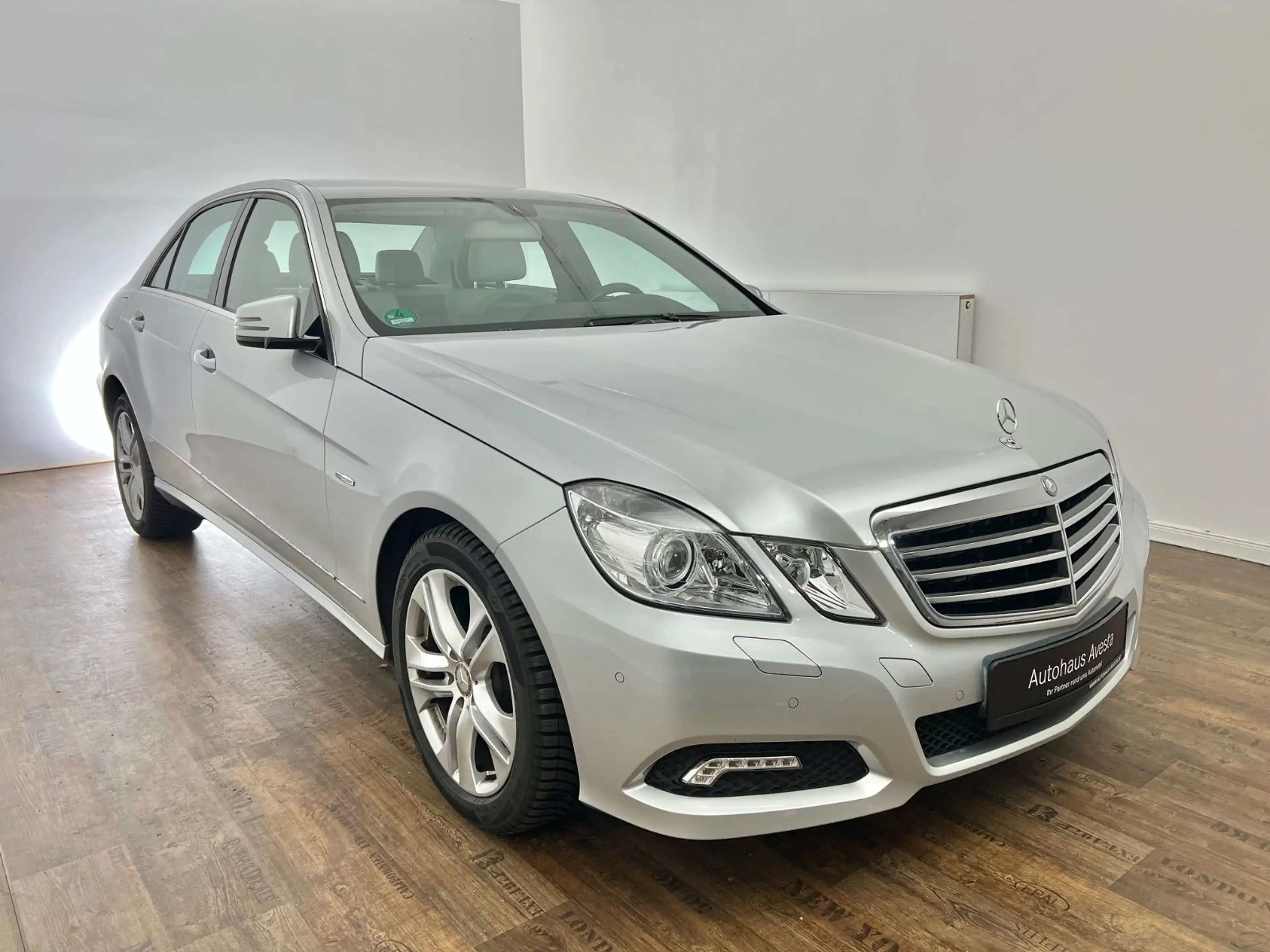 Mercedes-Benz E 350 CGI / RENTNER/  71.tKM / 292PS / V6 / ILS — photo 3