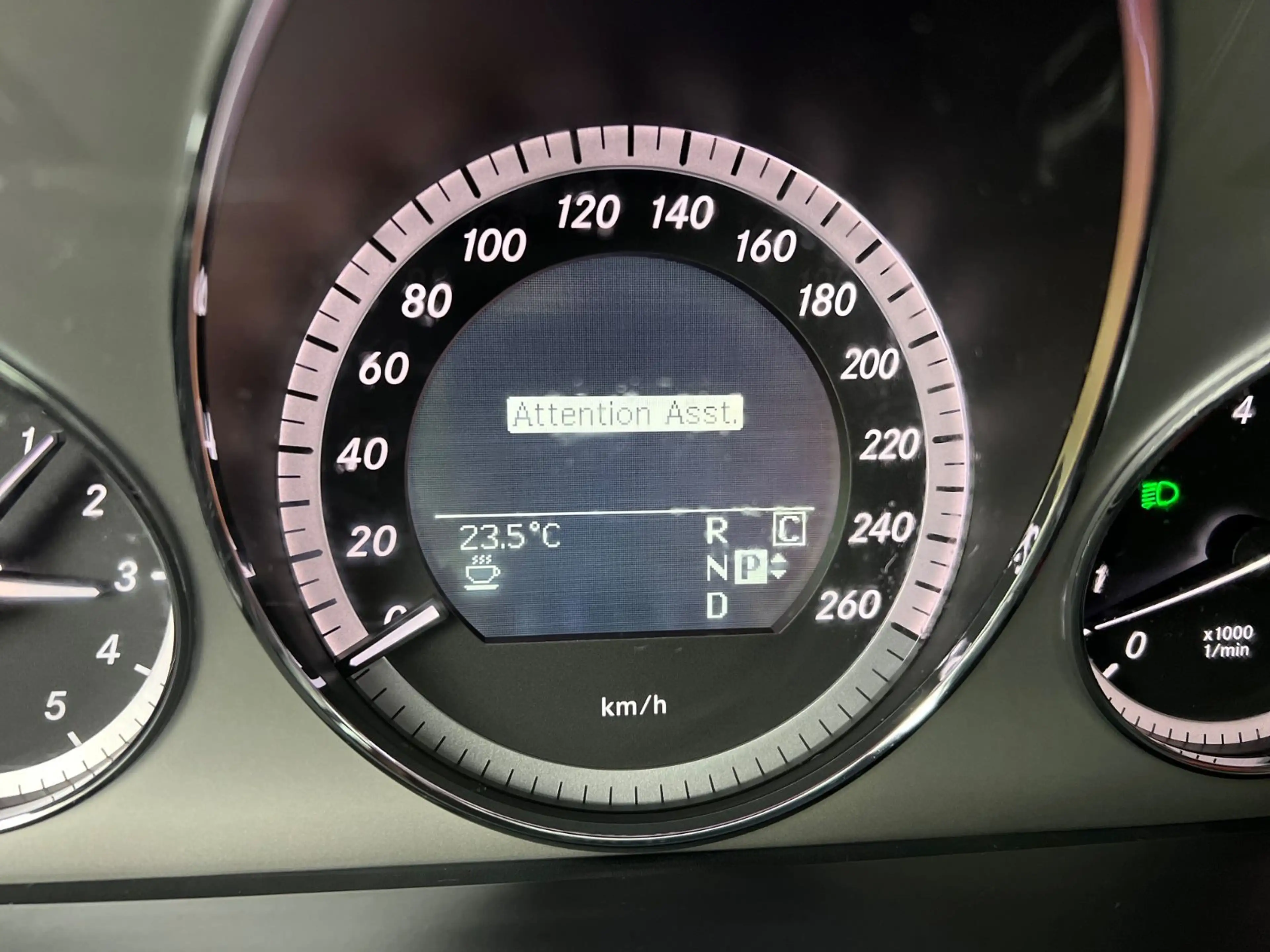Mercedes-Benz E 350 CGI / RENTNER/  71.tKM / 292PS / V6 / ILS — photo 25