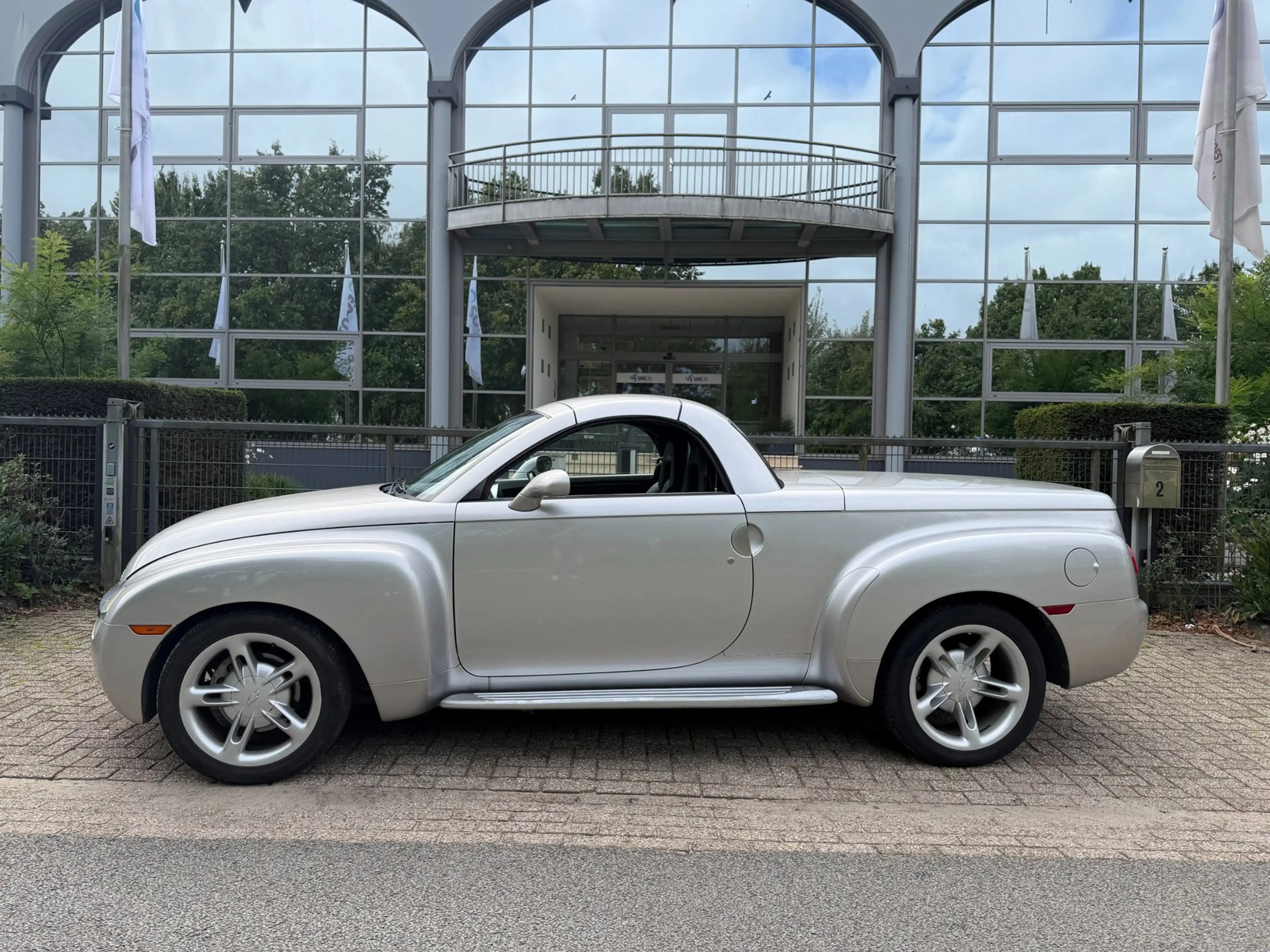 Chevrolet SSR CHEVROLET aut 5.3 v8 166123 km zeer mooi — photo 2