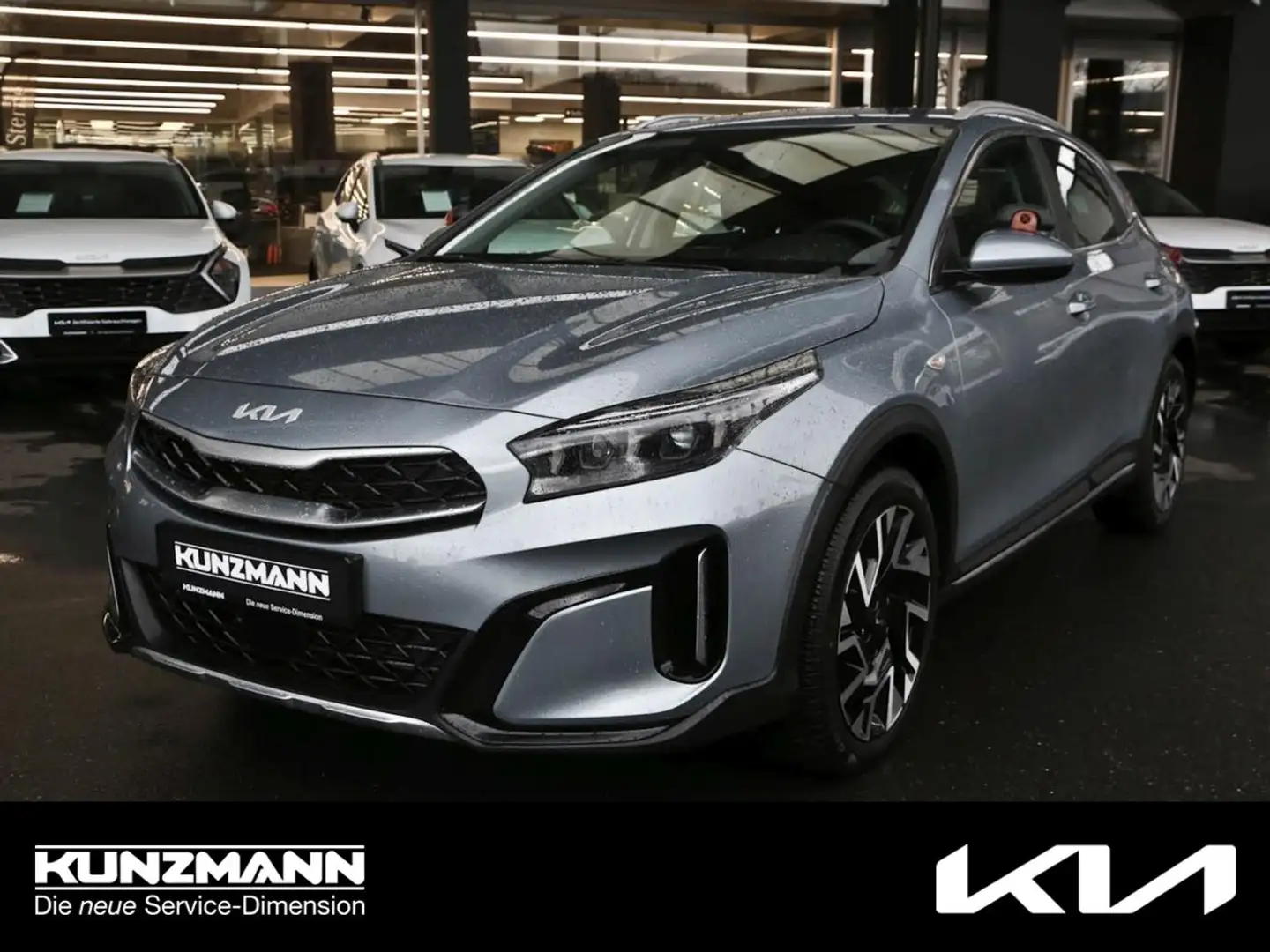 Kia XCeed 1.6 CRDi DCT Vision Navi Kamera Allwetter Stříbrná - 1