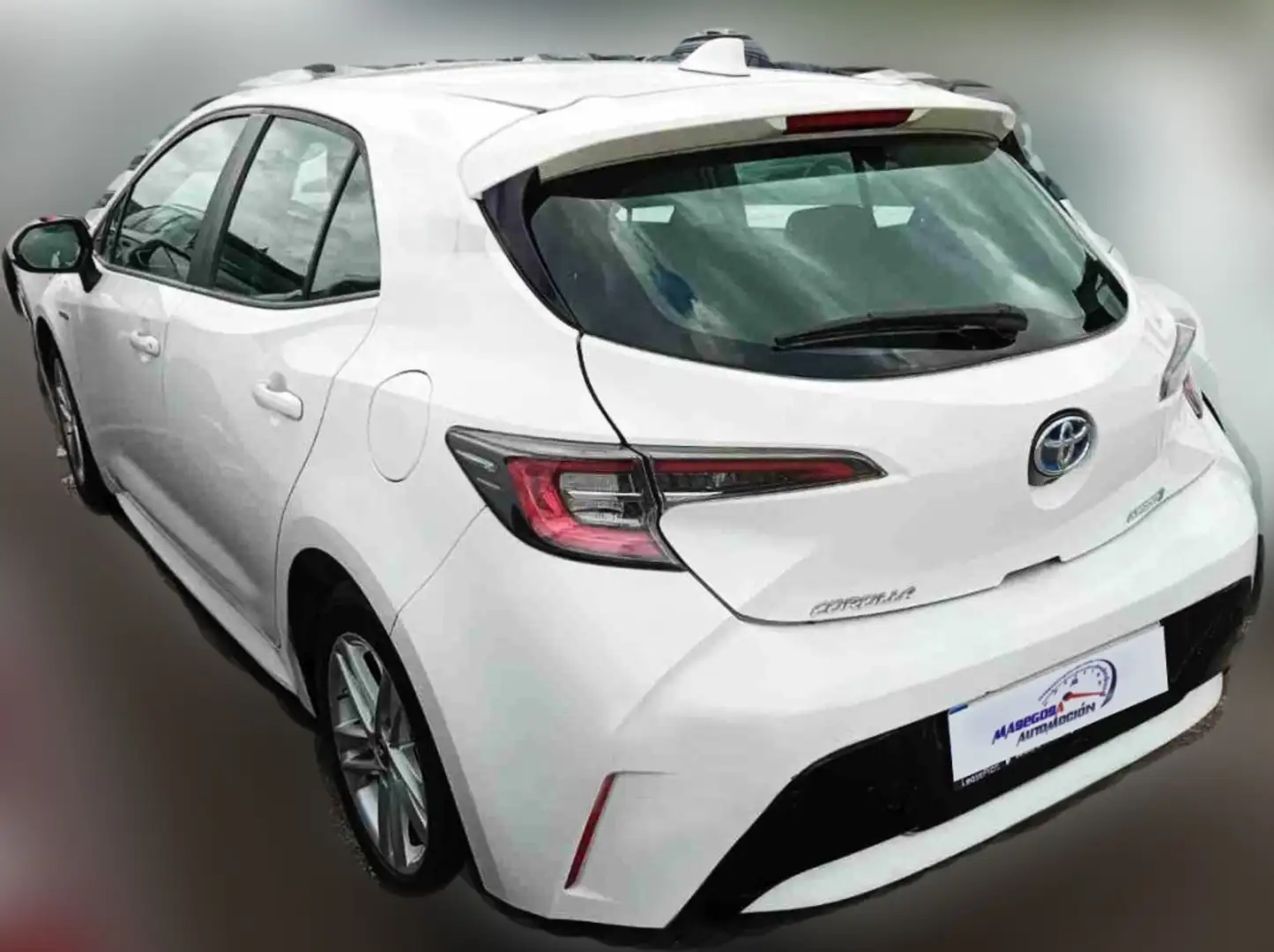 Toyota Corolla 125H Active Blanc - 2