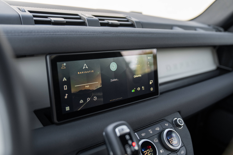 Land Rover Defender 3.0D LICHTE VRACHT NAVI/TREKHAAK/360 — photo 9