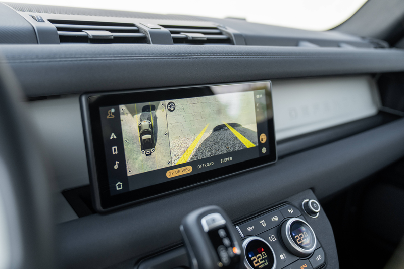 Land Rover Defender 3.0D LICHTE VRACHT NAVI/TREKHAAK/360 — photo 8
