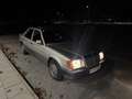 Mercedes-Benz E 200 W124 Silber - thumbnail 3