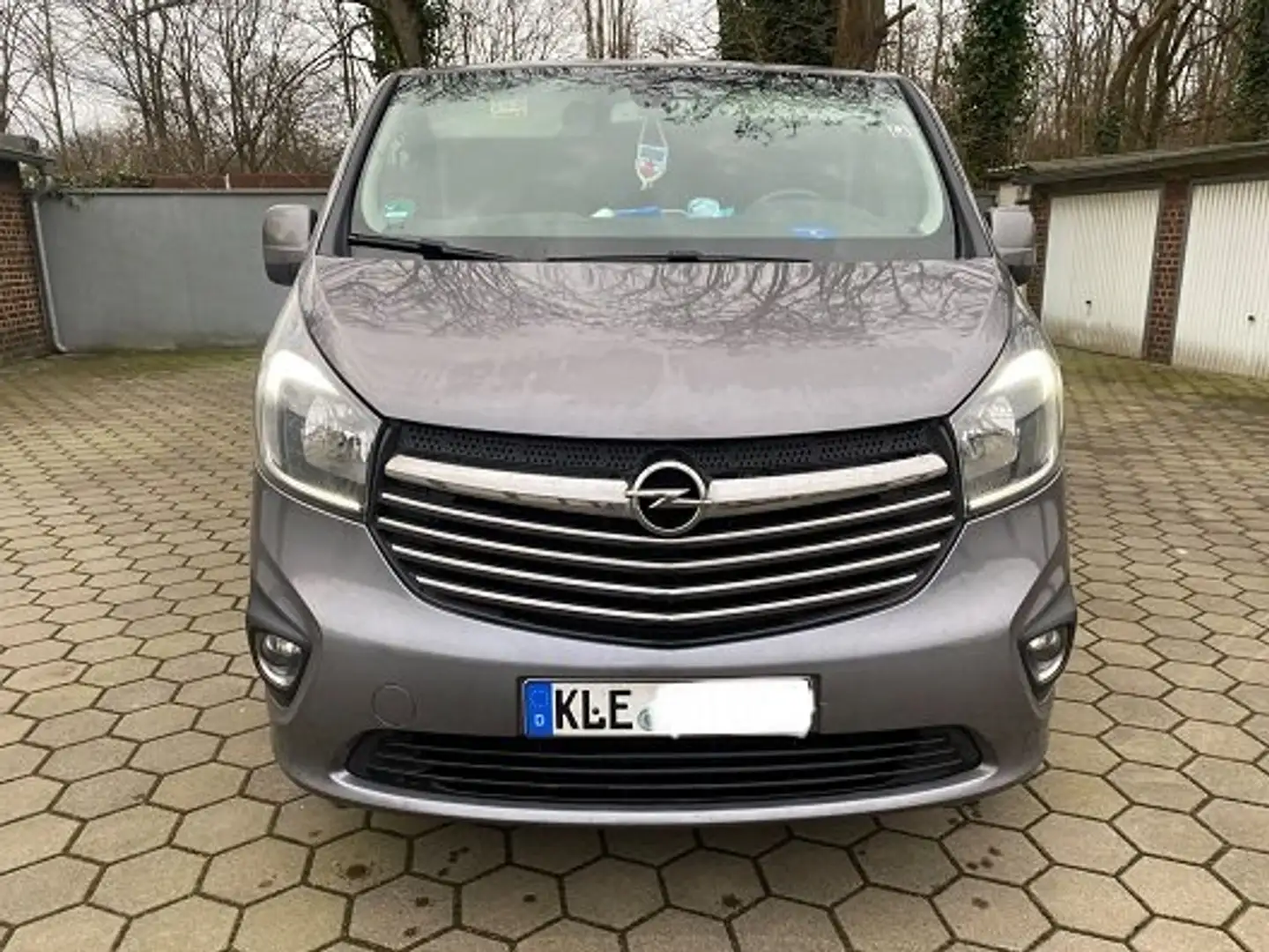 Opel Vivaro 1.6 CDTI L2H1 Grau - 1