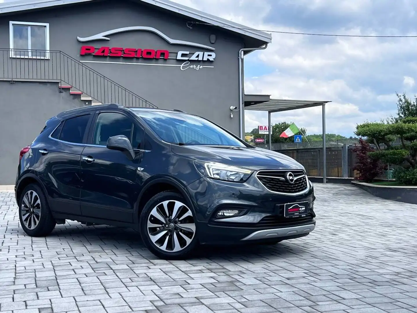 Opel Mokka X 1.6 cdti Business 4x2 136cv auto Nero - 1