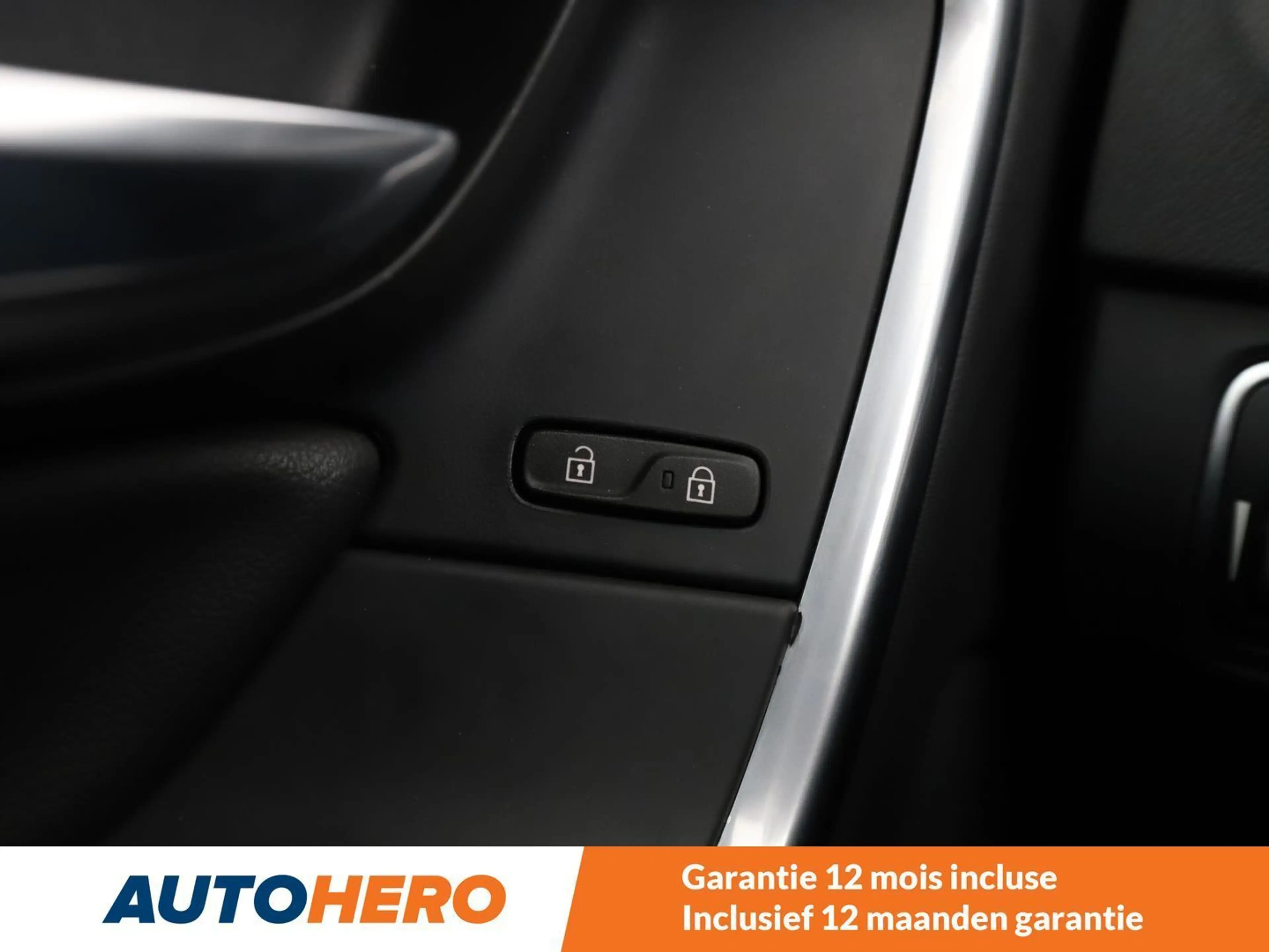 Volvo V60 Cross Country 2.0 D3 Pro — photo 13