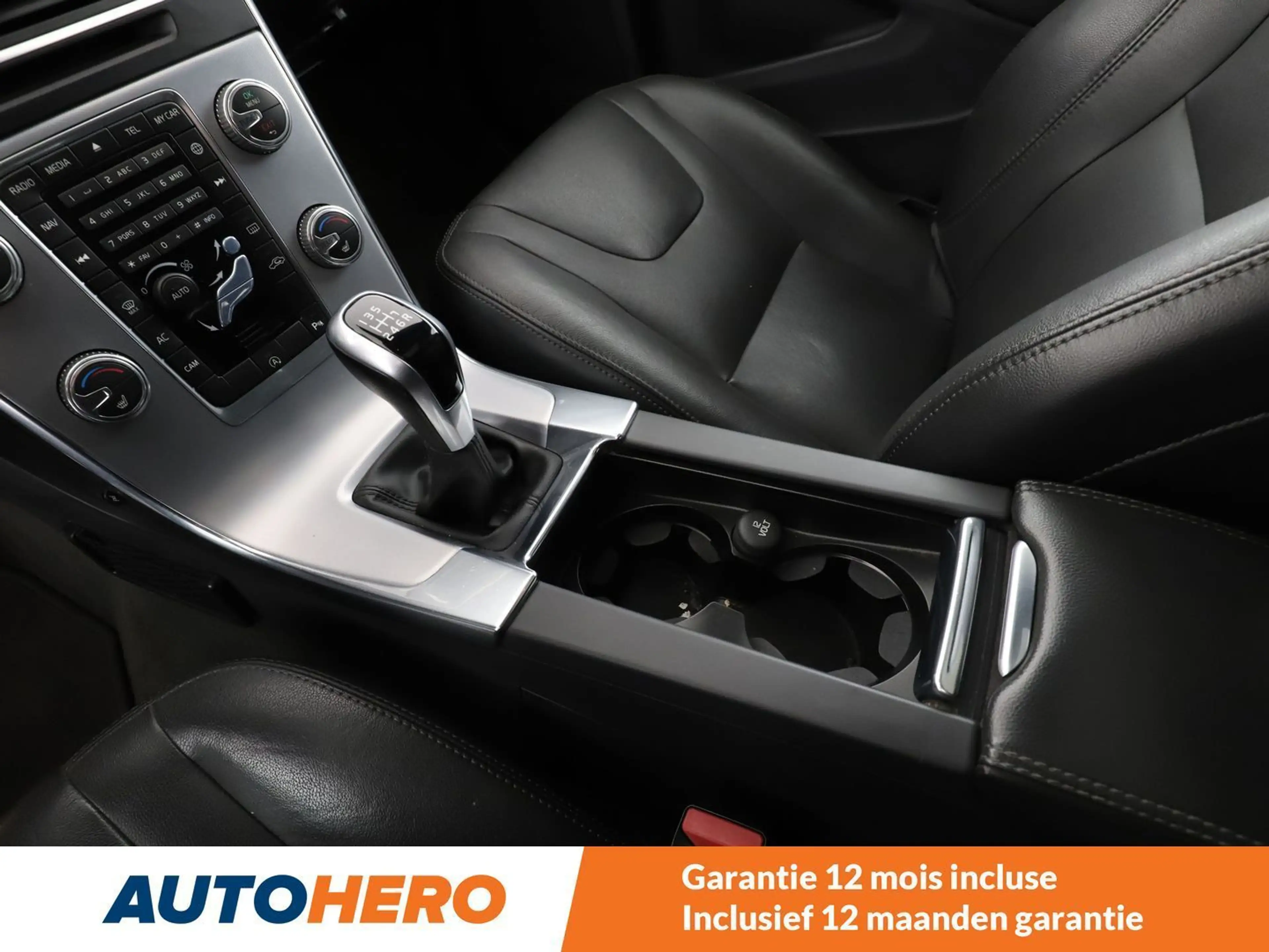 Volvo V60 Cross Country 2.0 D3 Pro — photo 15